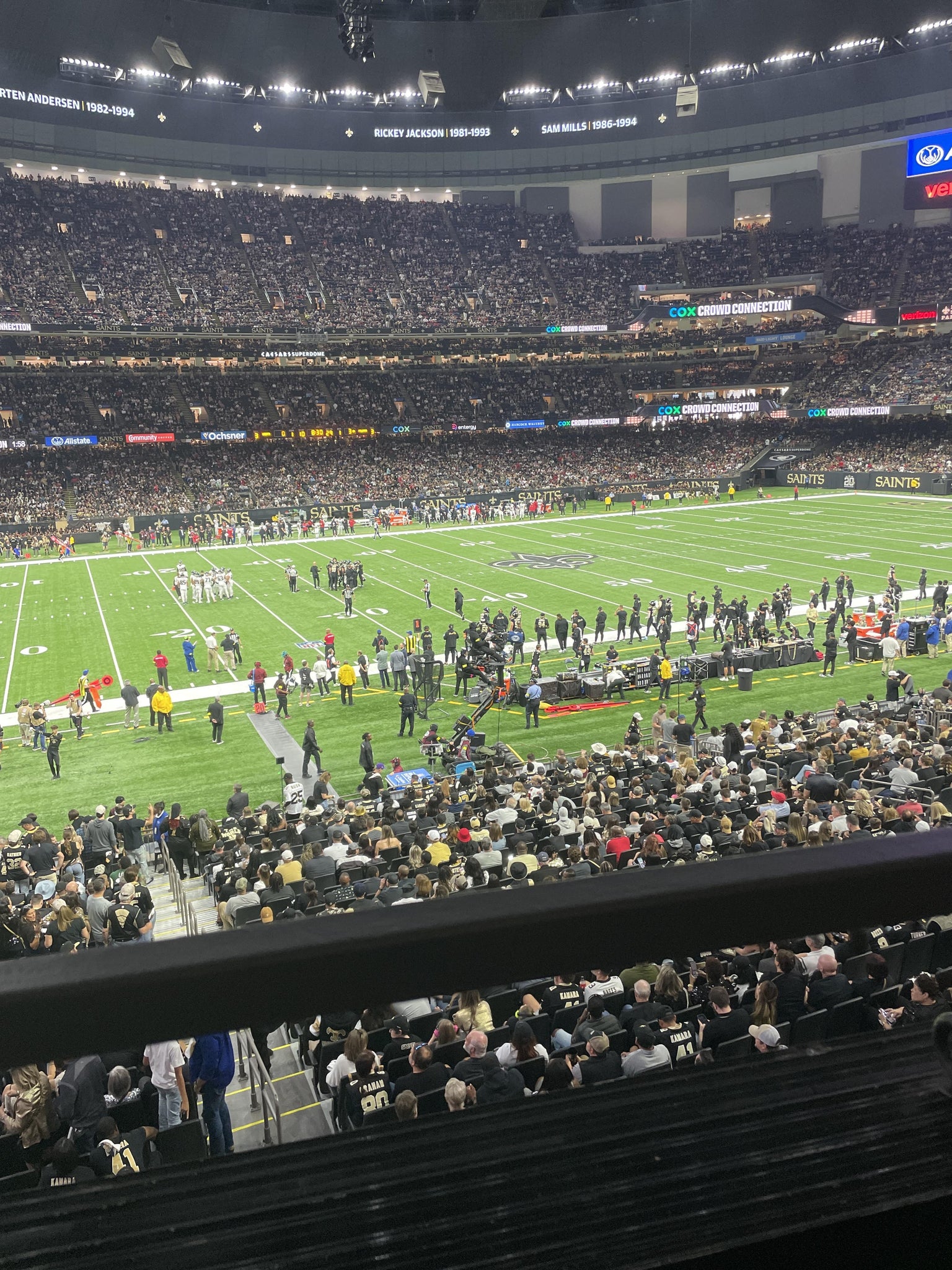 Vue réelle des fans prise de la Section 269 au site Caesars Superdome par James H