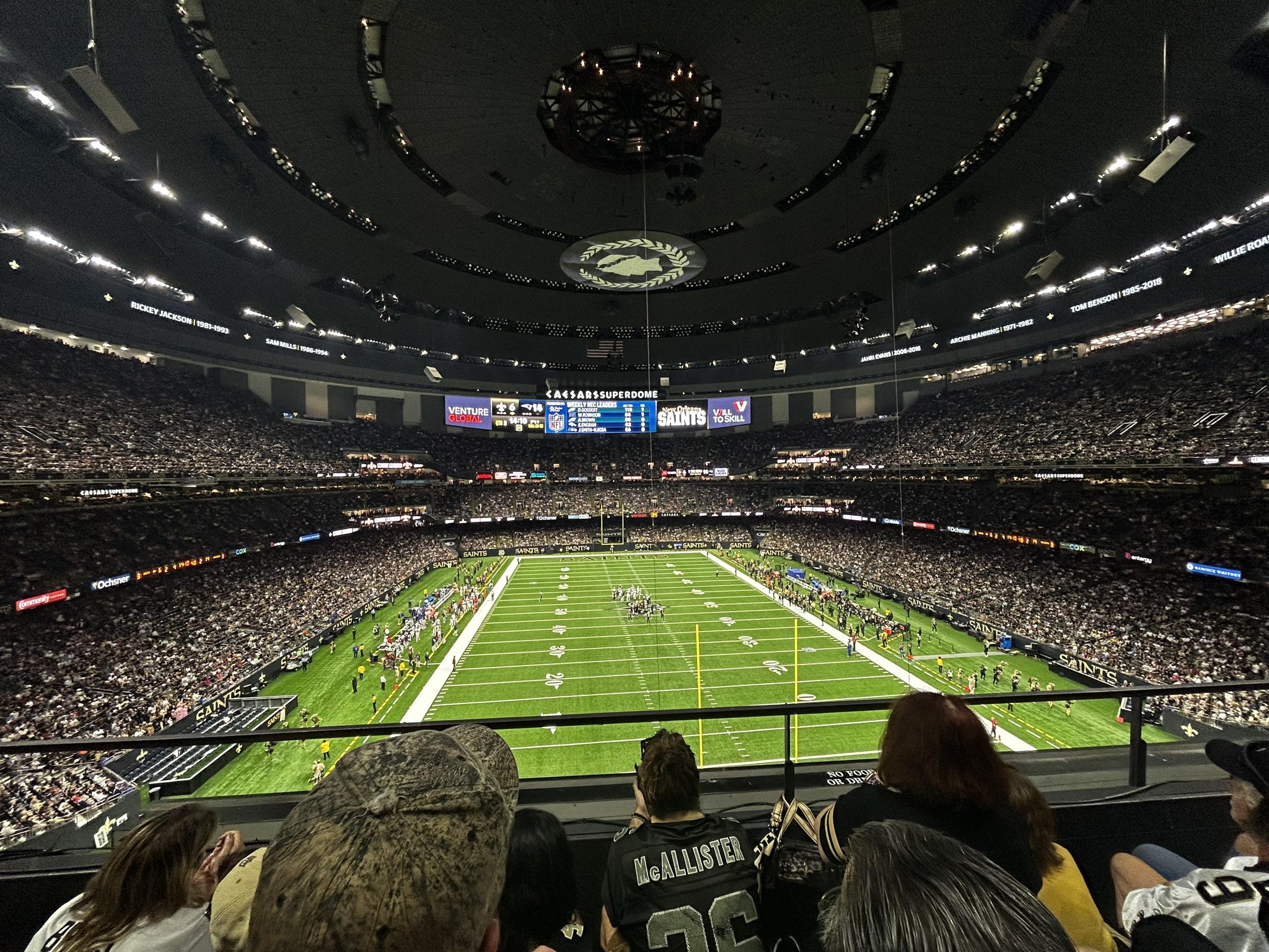 Vue réelle des fans prise de la Section 503 au site Caesars Superdome par Daniel G