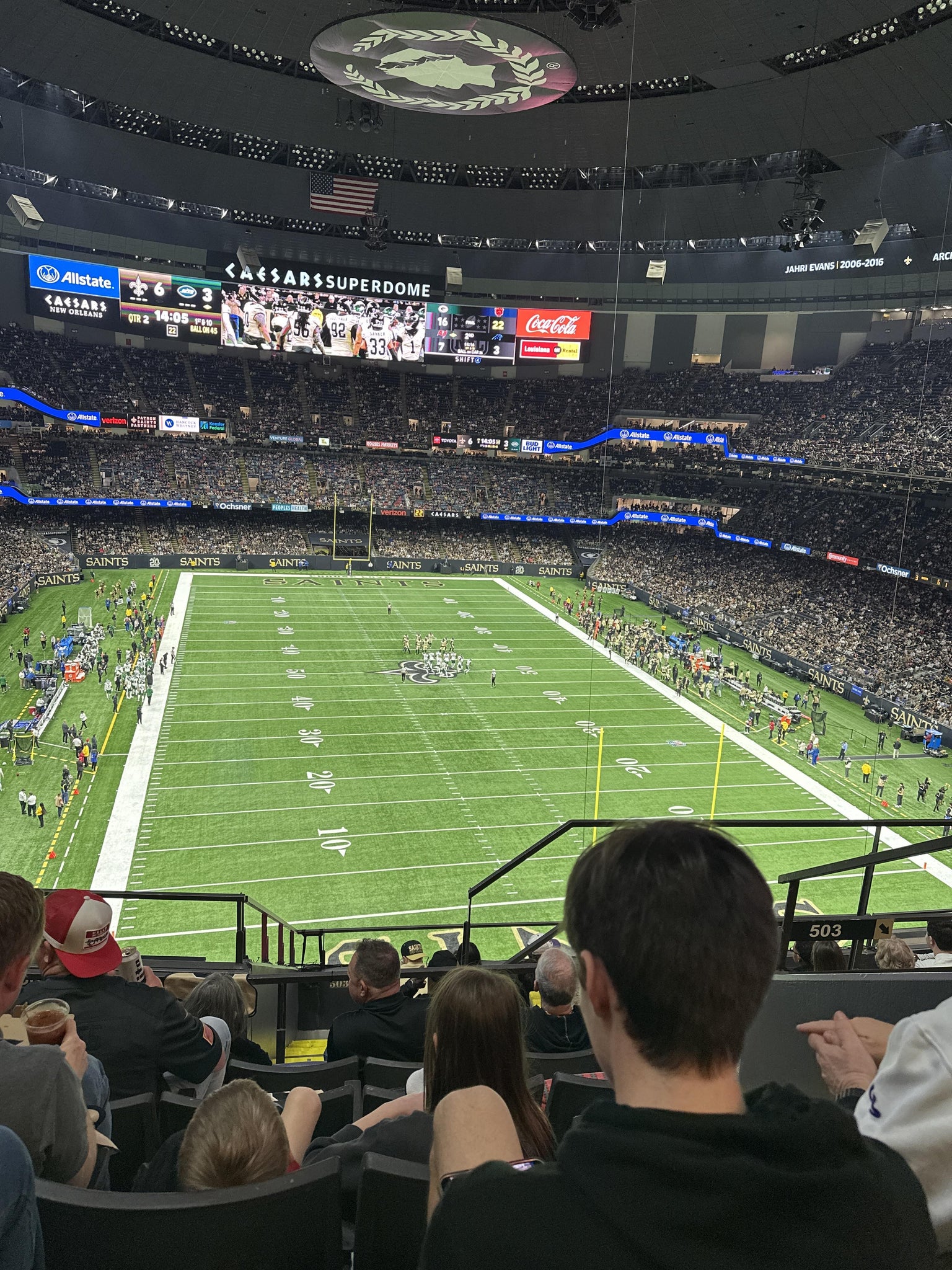 Vue réelle des fans prise de la Section 603 au site Caesars Superdome par Carolyn F