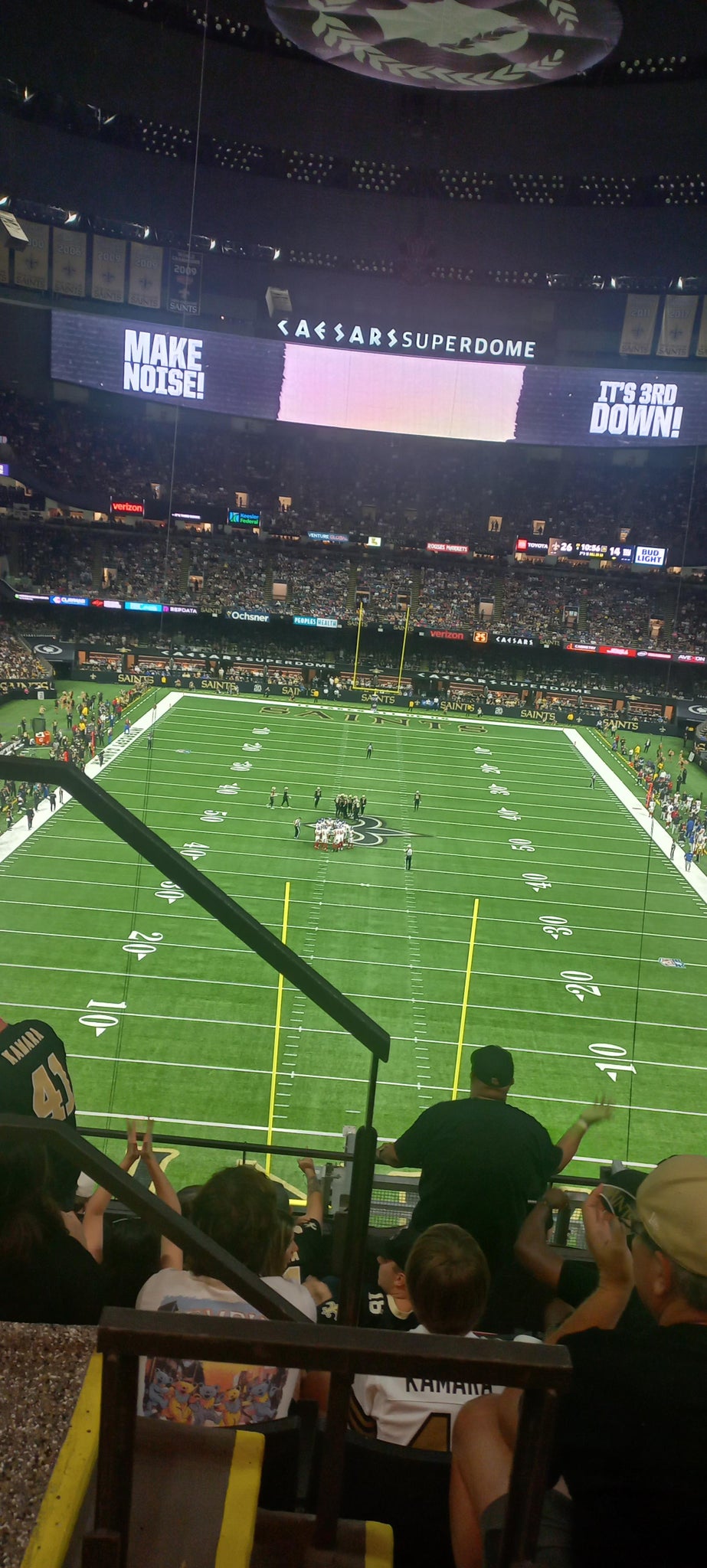 Vue réelle des fans prise de la Section 627 au site Caesars Superdome par Pierre billy I