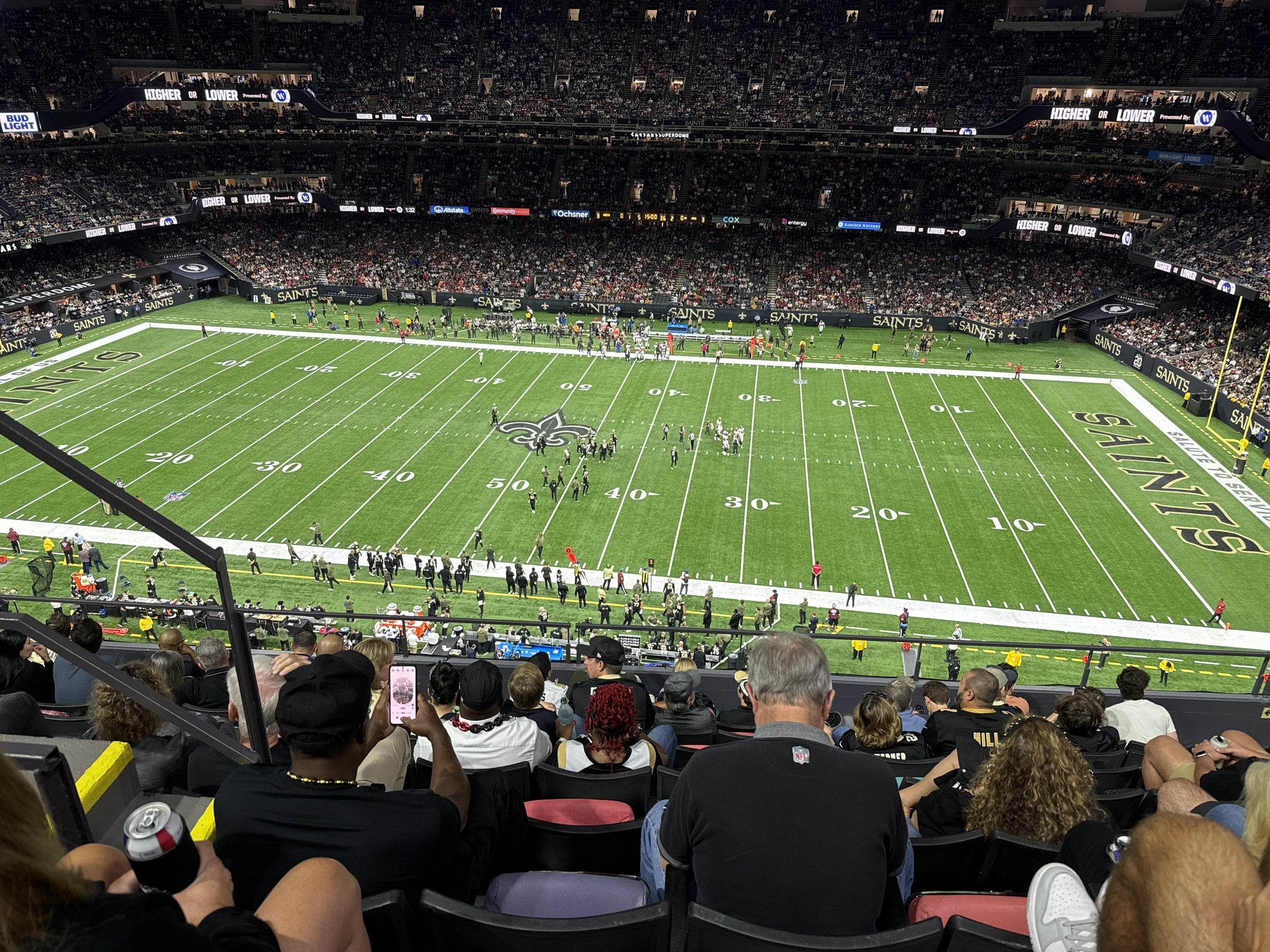Vue réelle des fans prise de la Section 638 au site Caesars Superdome par Austin M