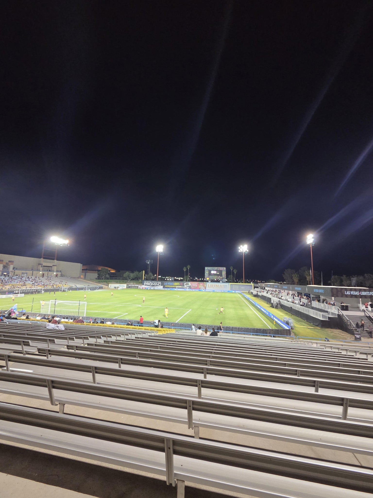Vue réelle des fans prise de la Sideline GA au site Cashman Field par Morgahn C