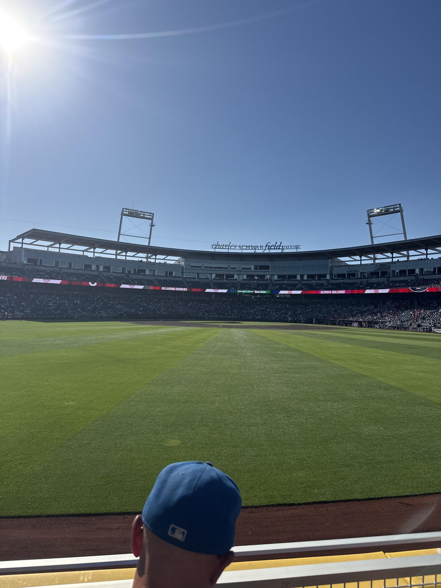 Vue réelle des fans prise de la Section 130 au site Charles Schwab Field Omaha par Javin B