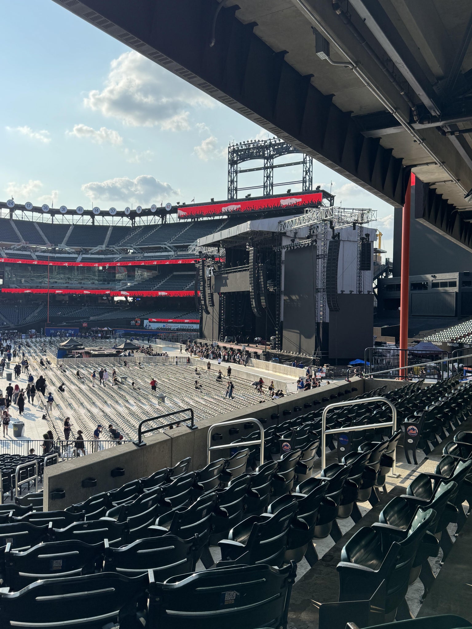 Vue réelle des fans prise de la Section 105 au site Citi Field par Anonymous User
