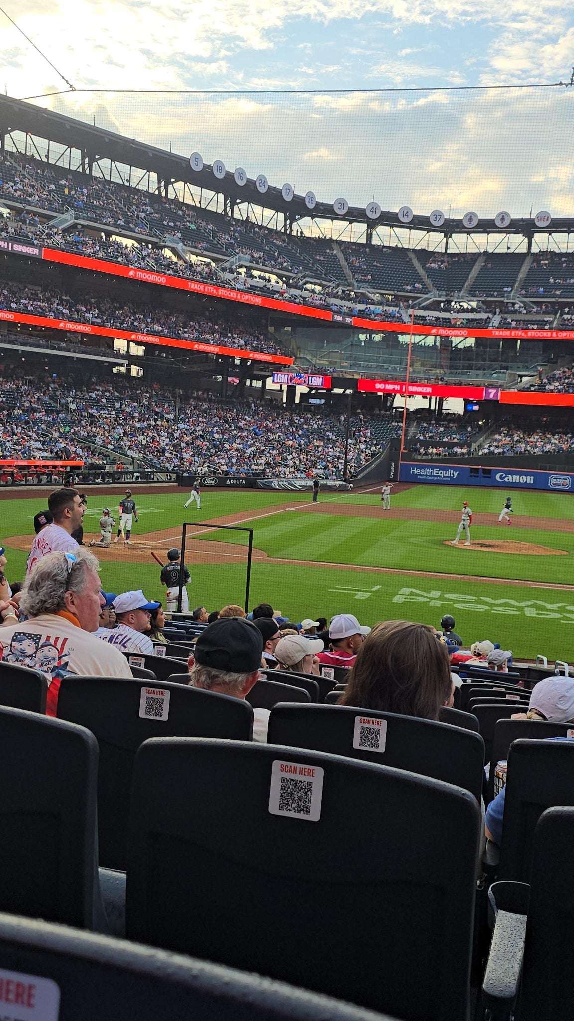 Vue réelle des fans prise de la Section 11 au site Citi Field par Sara C