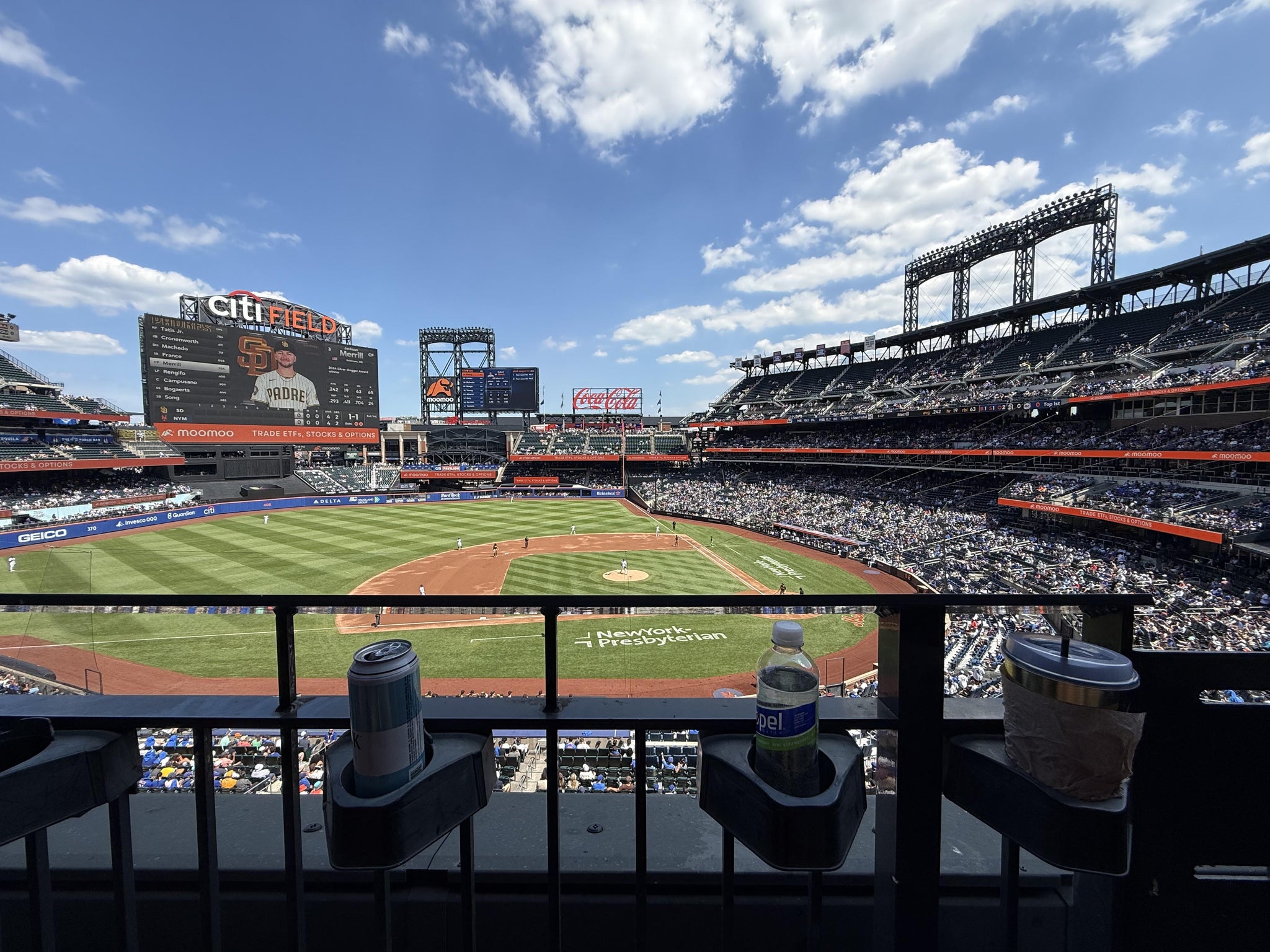 Vue réelle des fans prise de la Section 326 au site Citi Field par Carol F