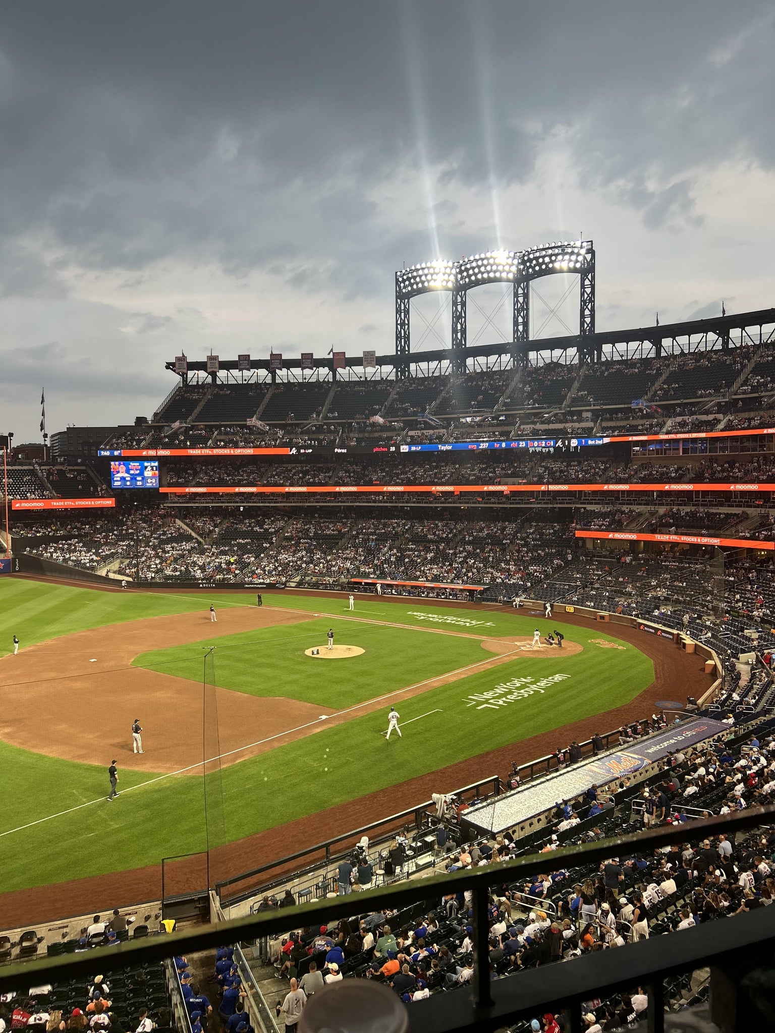 Vue réelle des fans prise de la Section 330 au site Citi Field par Anonymous User
