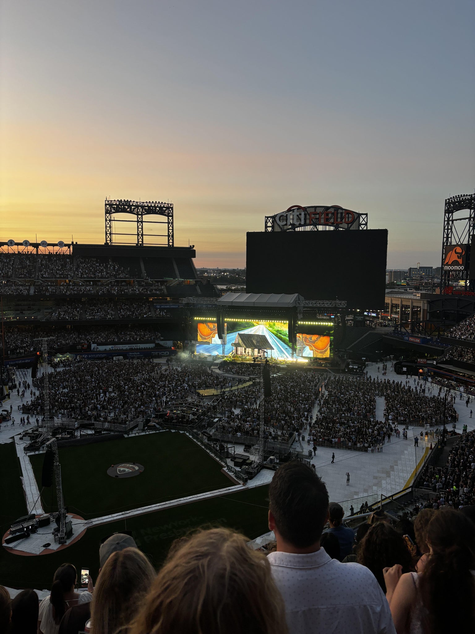 Real Fan View taken from Section 510 at Citi Field by Cruz N