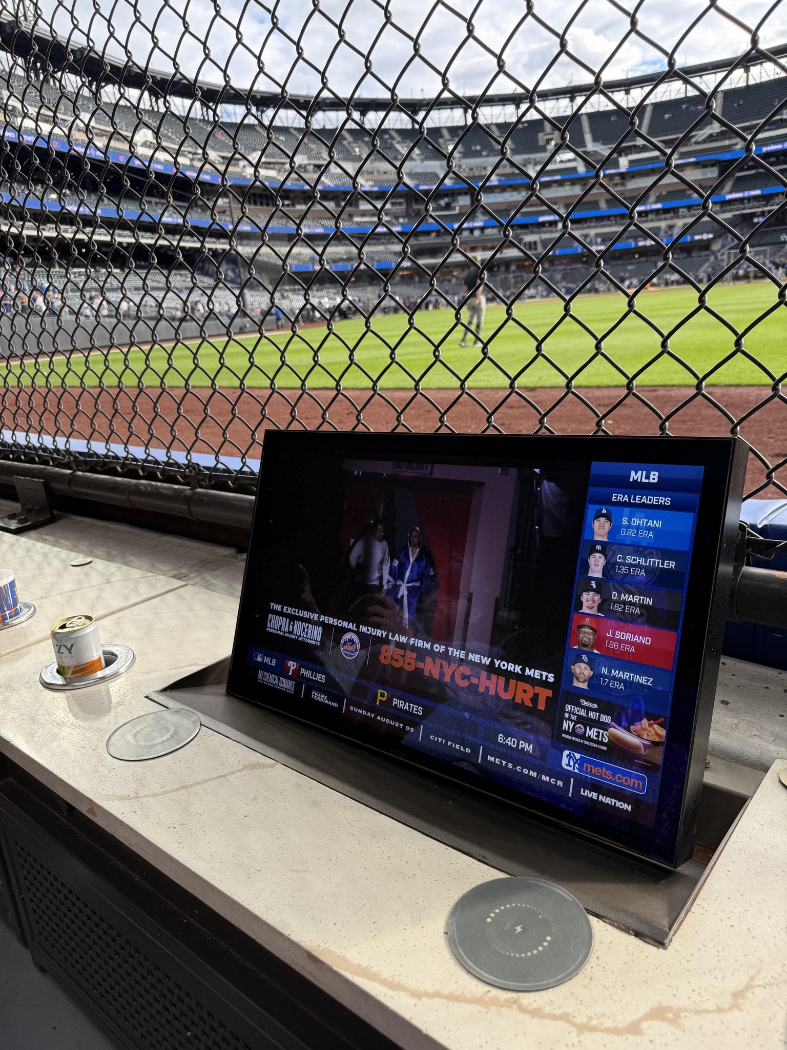 Vue réelle des fans prise de la The Cadillac Club AT Paysons au site Citi Field par Chris F