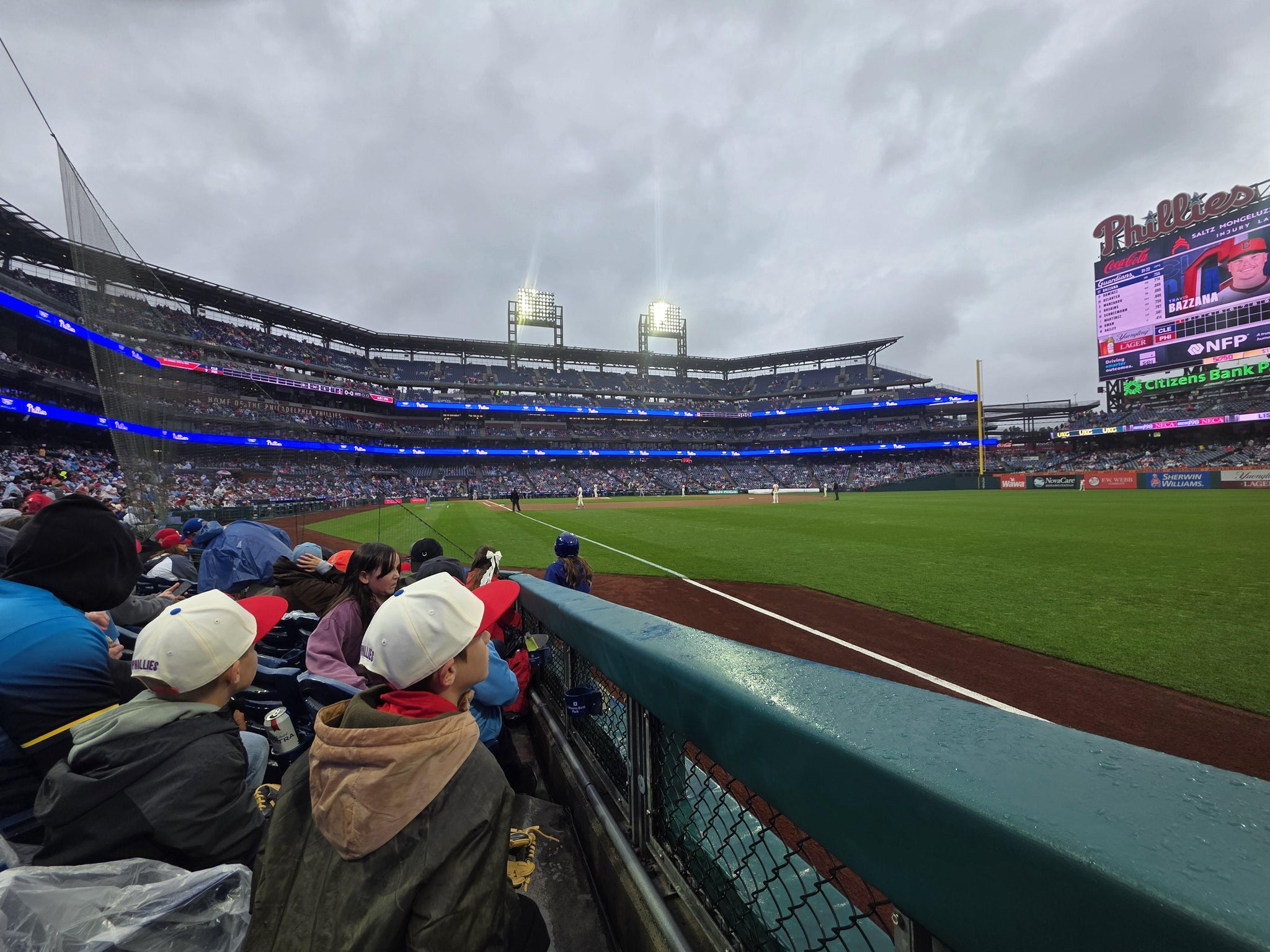 Vue réelle des fans prise de la Section 109 au site Citizens Bank Park par Anonymous User