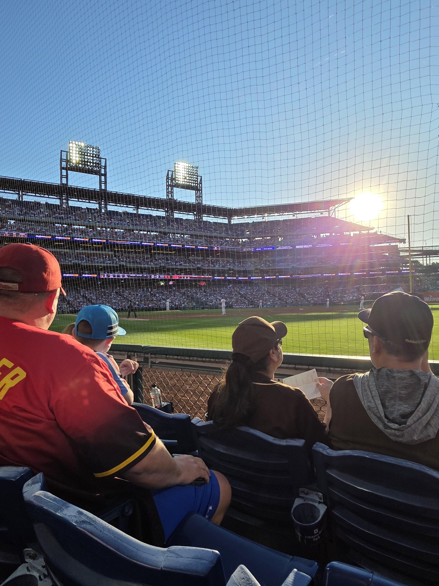 Vue réelle des fans prise de la Section 111 au site Citizens Bank Park par Marybeth M