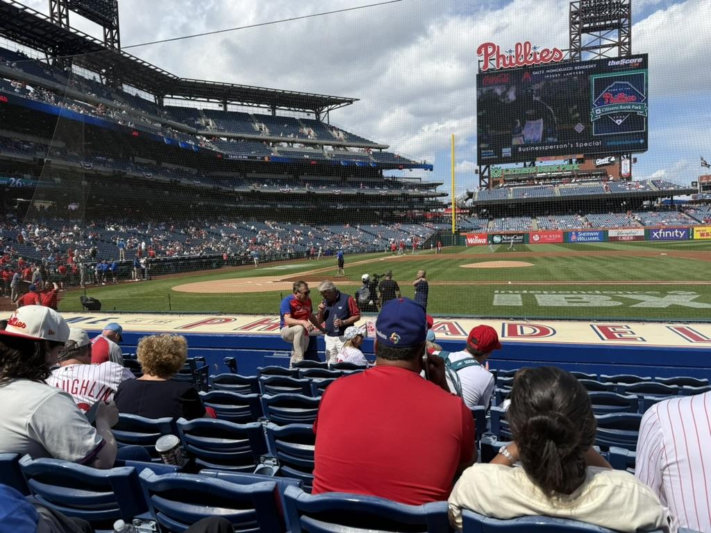 Vue réelle des fans prise de la Section 117 au site Citizens Bank Park par Nick M