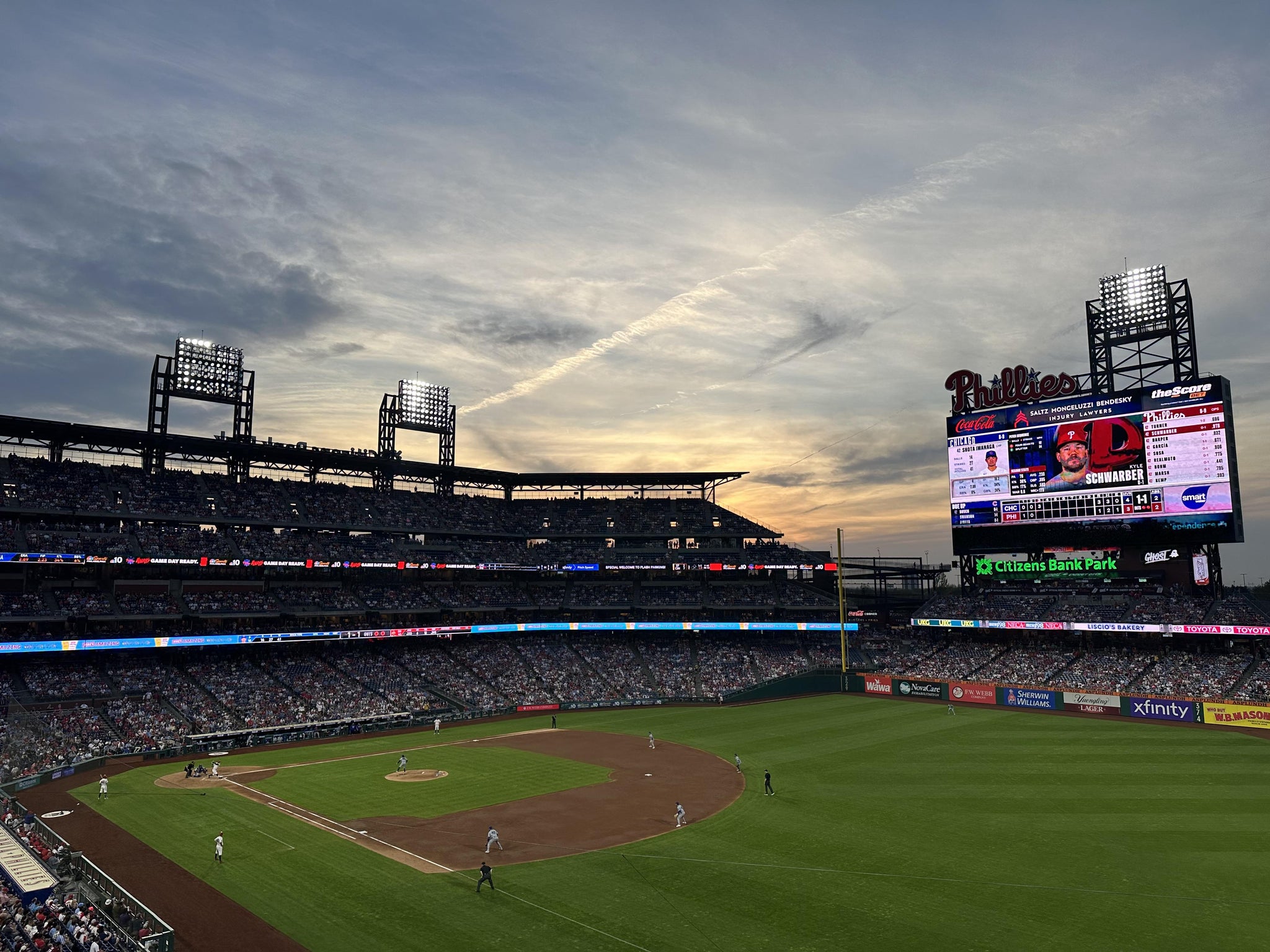 Vue réelle des fans prise de la Section 209 au site Citizens Bank Park par Alyson A