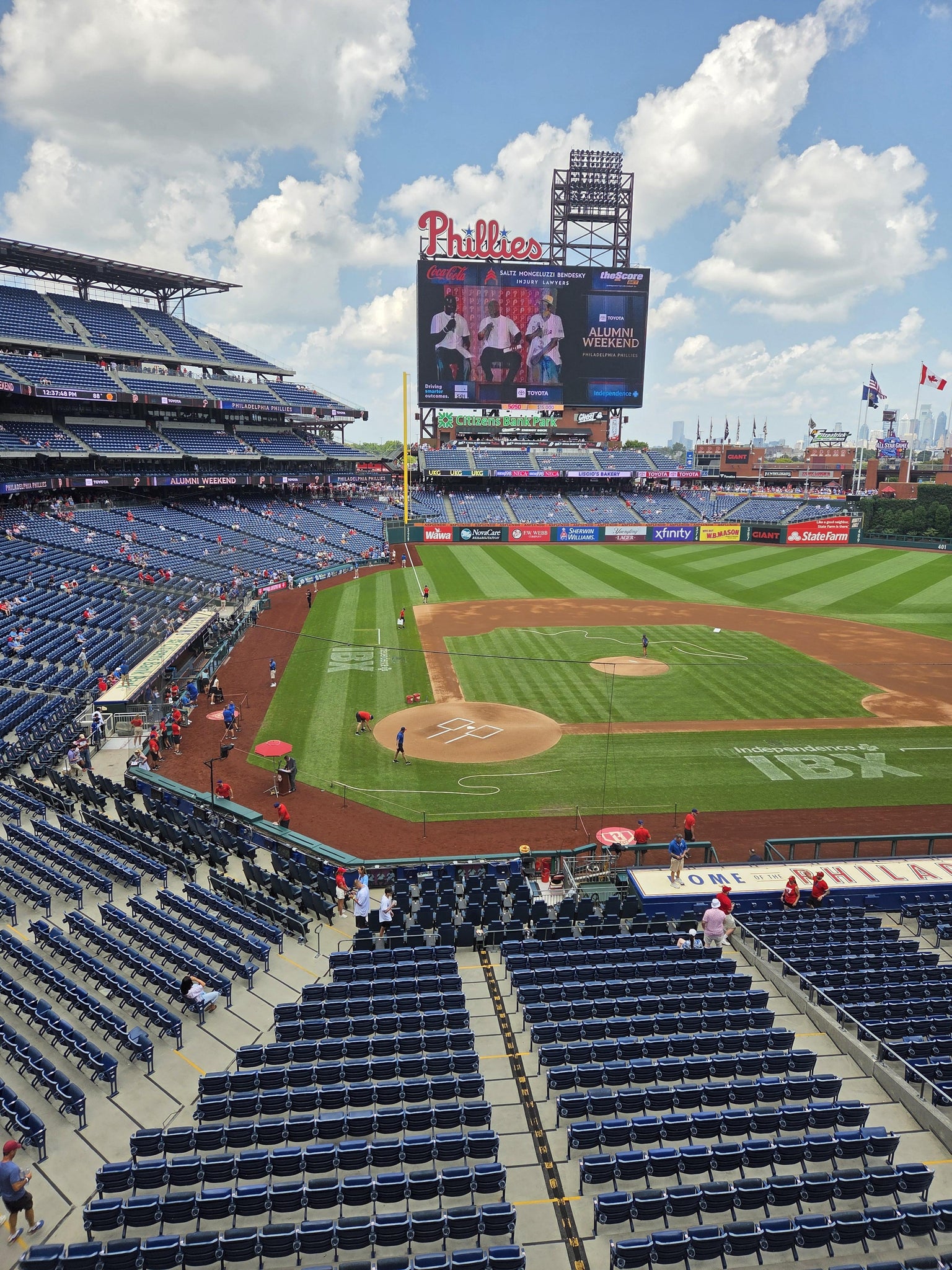 Vue réelle des fans prise de la Section 218 au site Citizens Bank Park par Joseph C