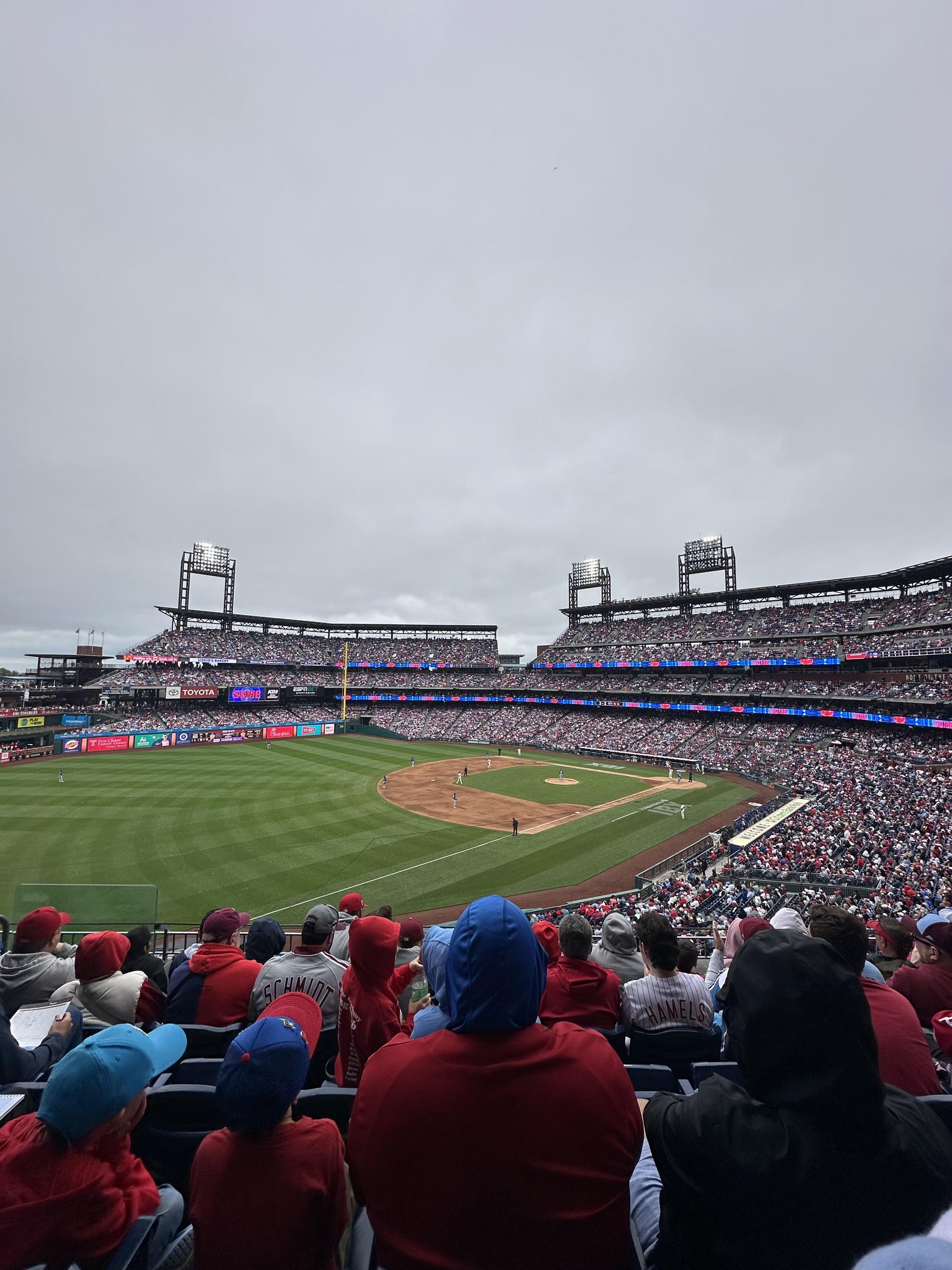 Vue réelle des fans prise de la Section 234 au site Citizens Bank Park par Jenna S