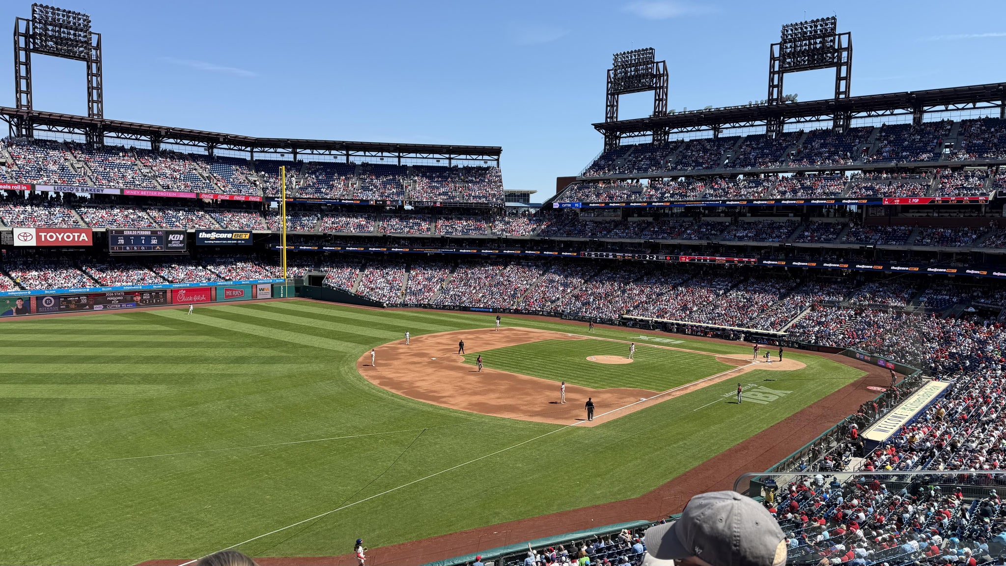 Vue réelle des fans prise de la Section 235 au site Citizens Bank Park par Shannon M