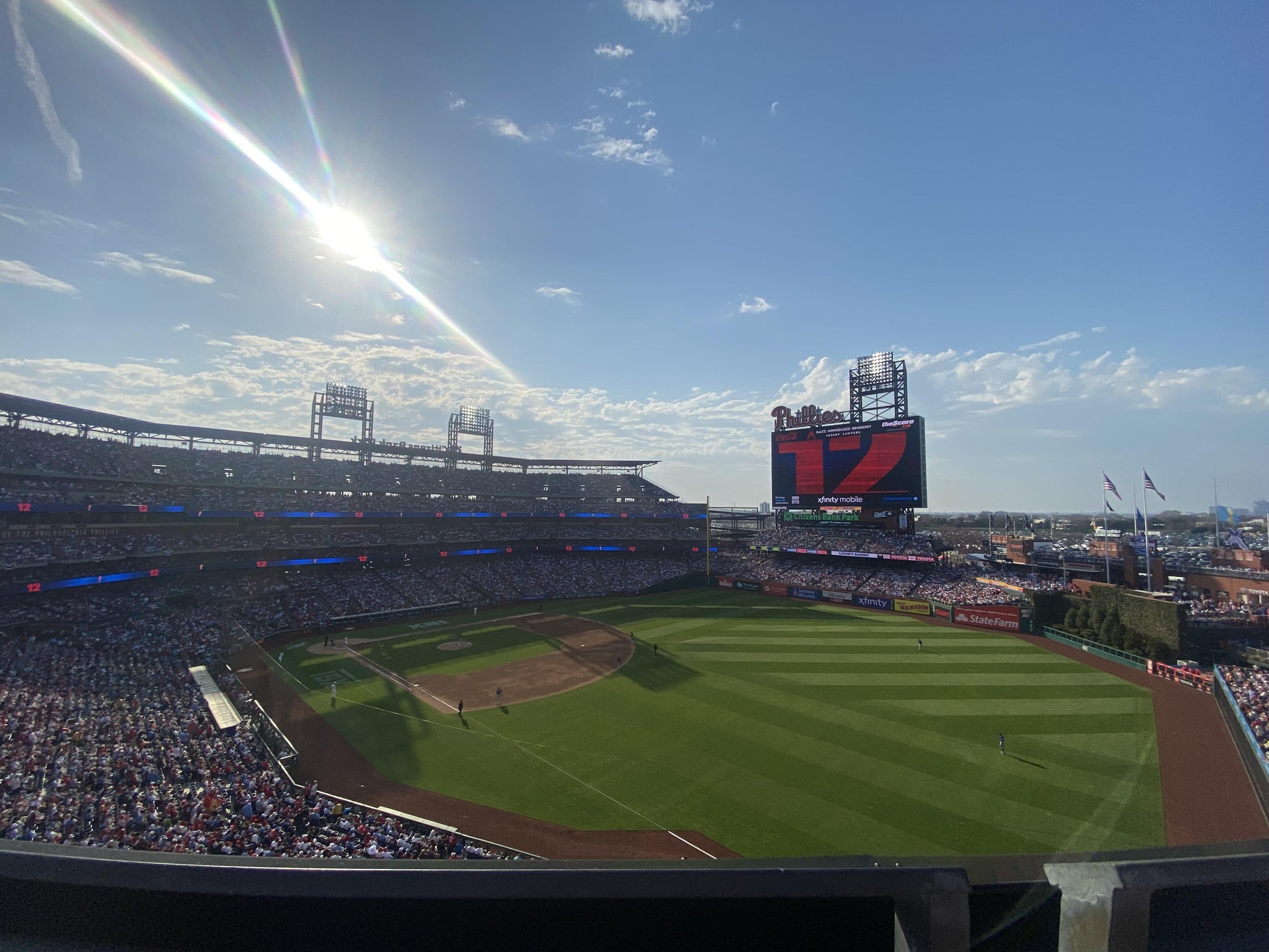 Vue réelle des fans prise de la Section 309 au site Citizens Bank Park par Devlin L