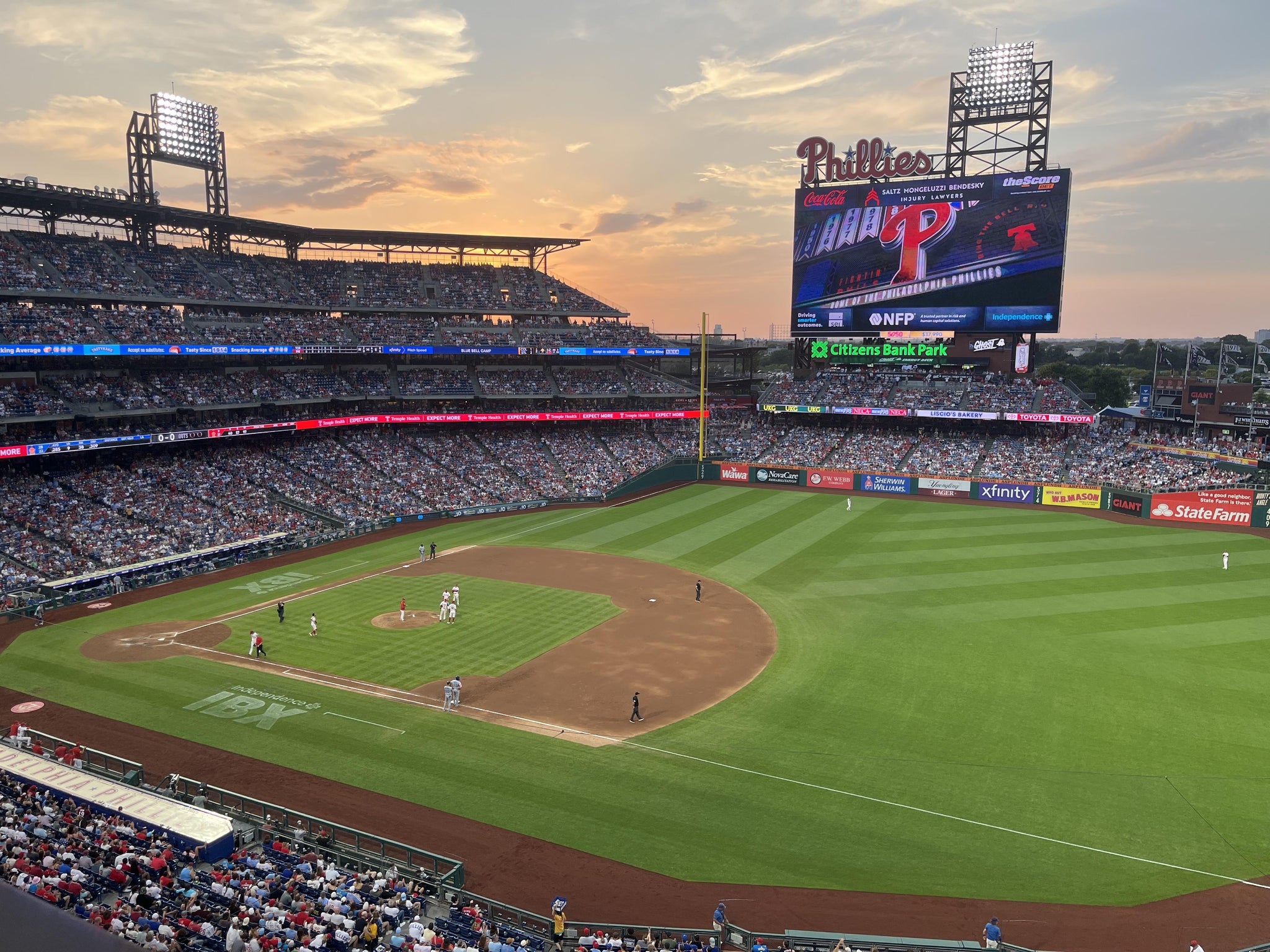 Vue réelle des fans prise de la Section 312 au site Citizens Bank Park par Brian K
