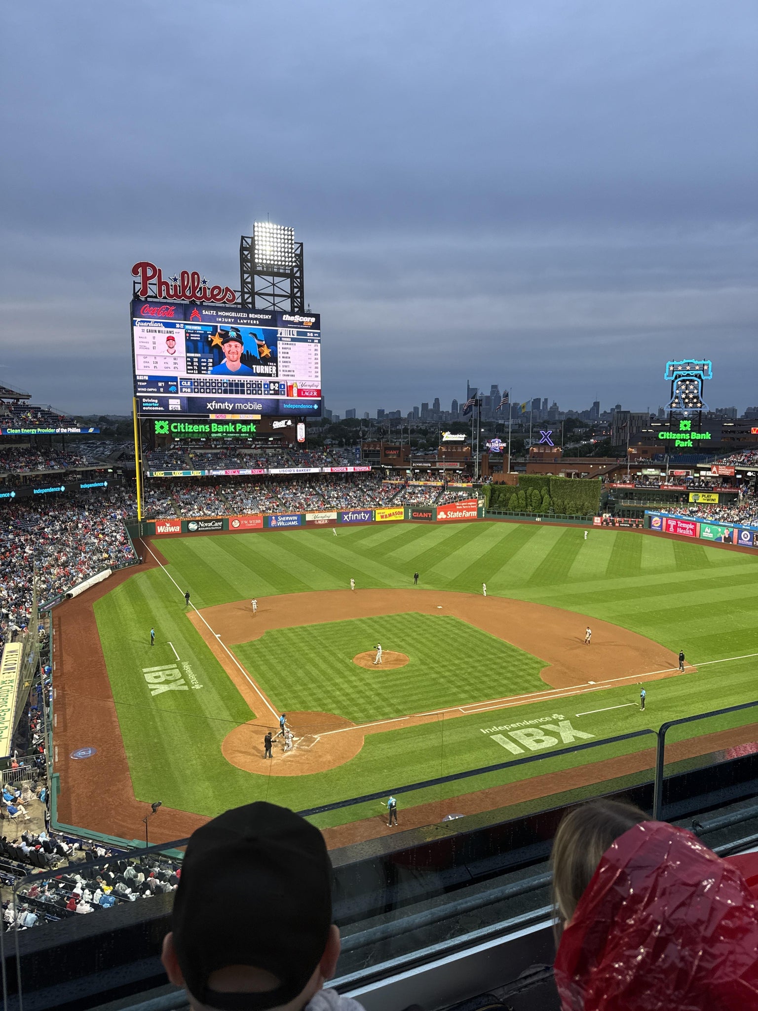 Vue réelle des fans prise de la Section 318 au site Citizens Bank Park par Robert B