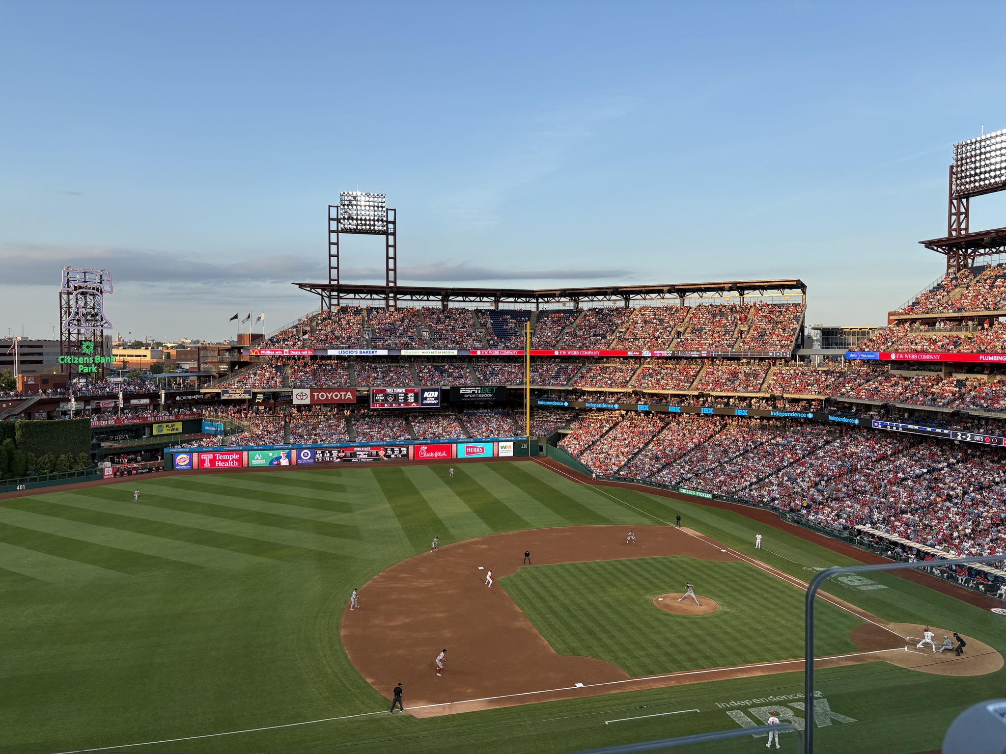 Vue réelle des fans prise de la Section 328 au site Citizens Bank Park par Alfred M