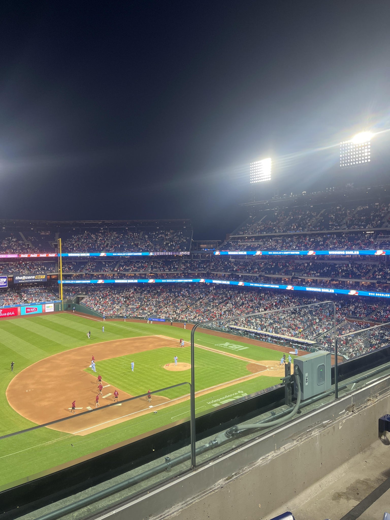 Vue réelle des fans prise de la Section 329 au site Citizens Bank Park par Sean B