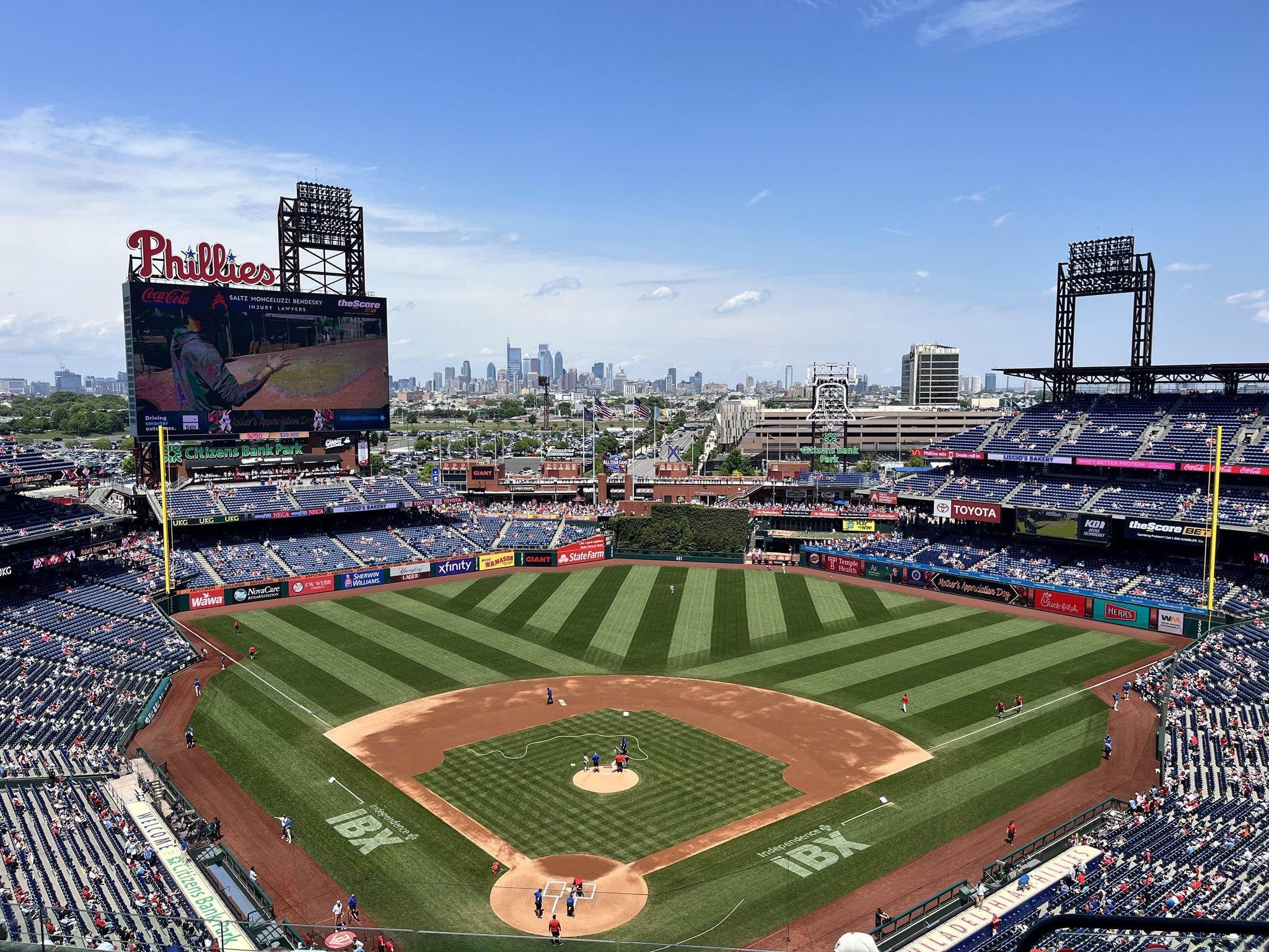 Real Fan View taken from Section 420 at Citizens Bank Park by Becky S