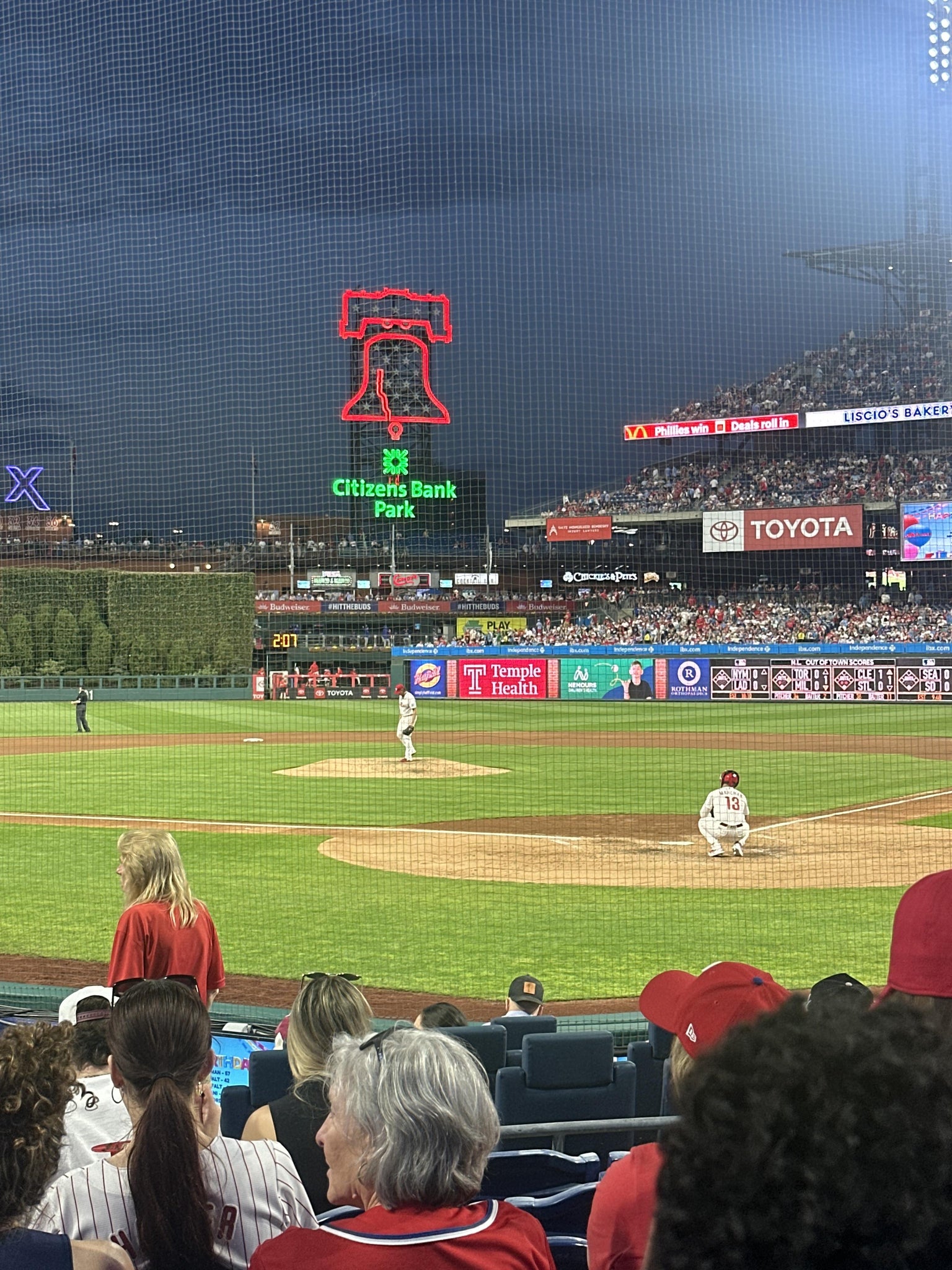 Vue réelle des fans prise de la CP Rankin Club C au site Citizens Bank Park par Durand Y