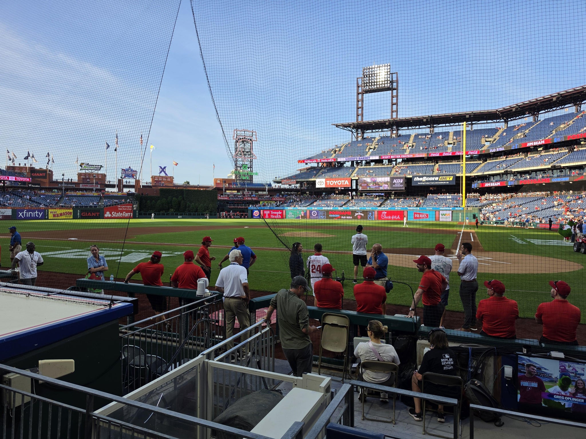 Vue réelle des fans prise de la Philadelphia Insurance Club A au site Citizens Bank Park par Jason H