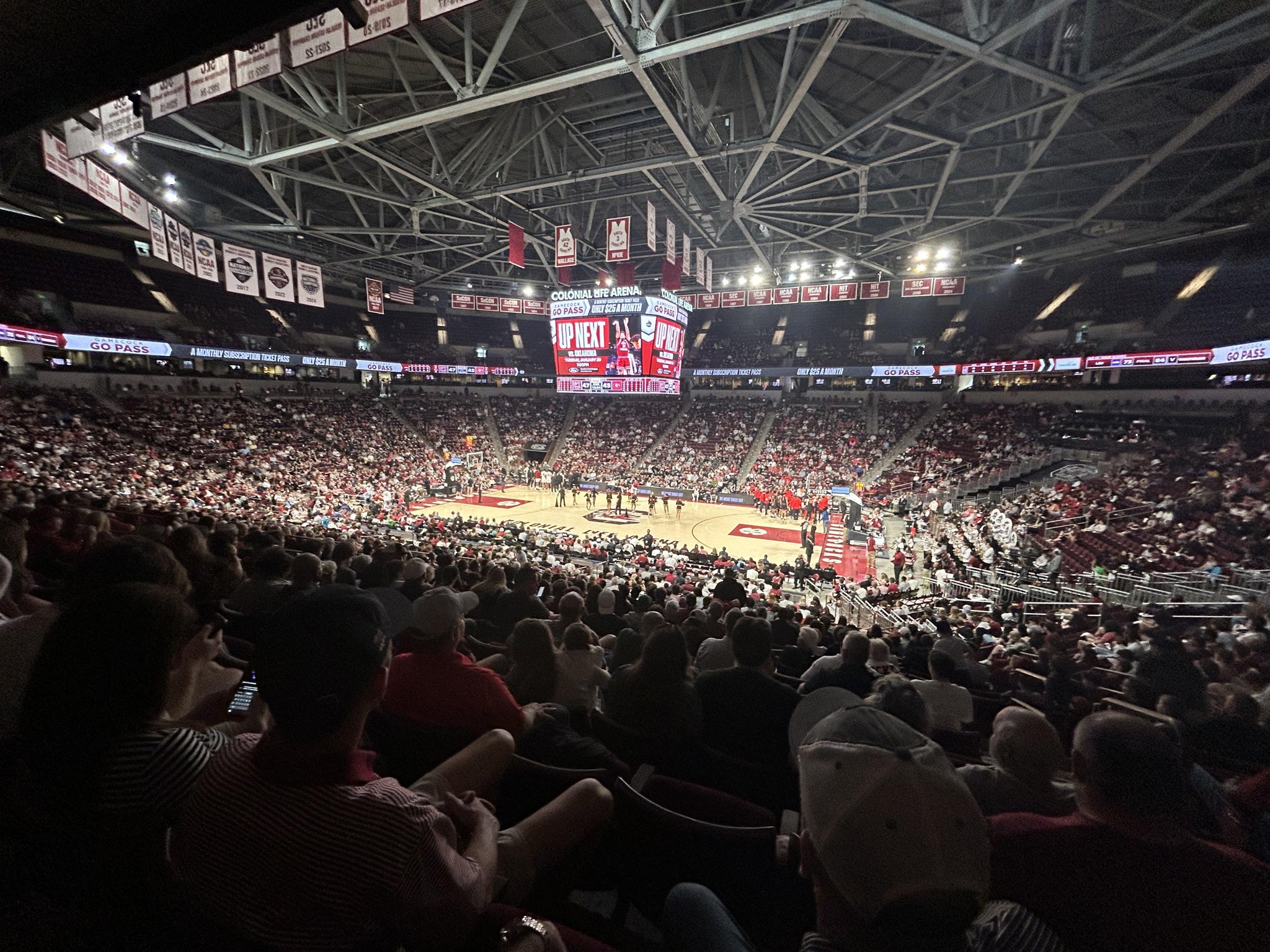 Vue réelle des fans prise de la Section 113 au site Colonial Life Arena par Bryan W