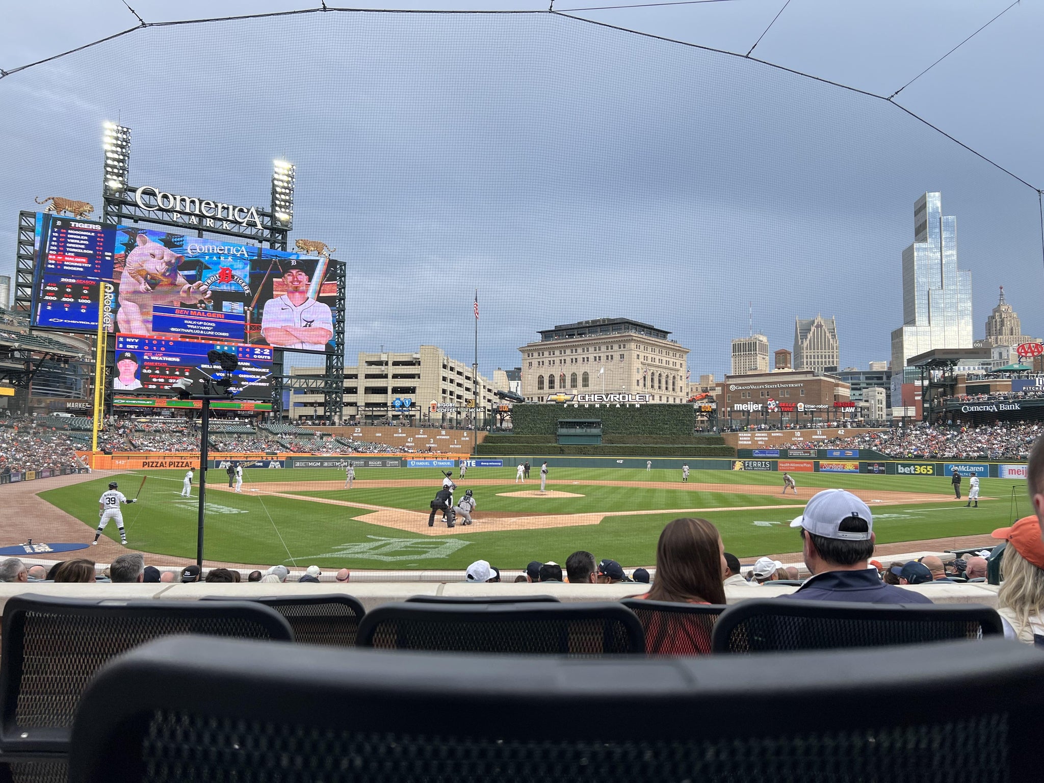 Vue réelle des fans prise de la Section 126 au site Comerica Park par Laura S