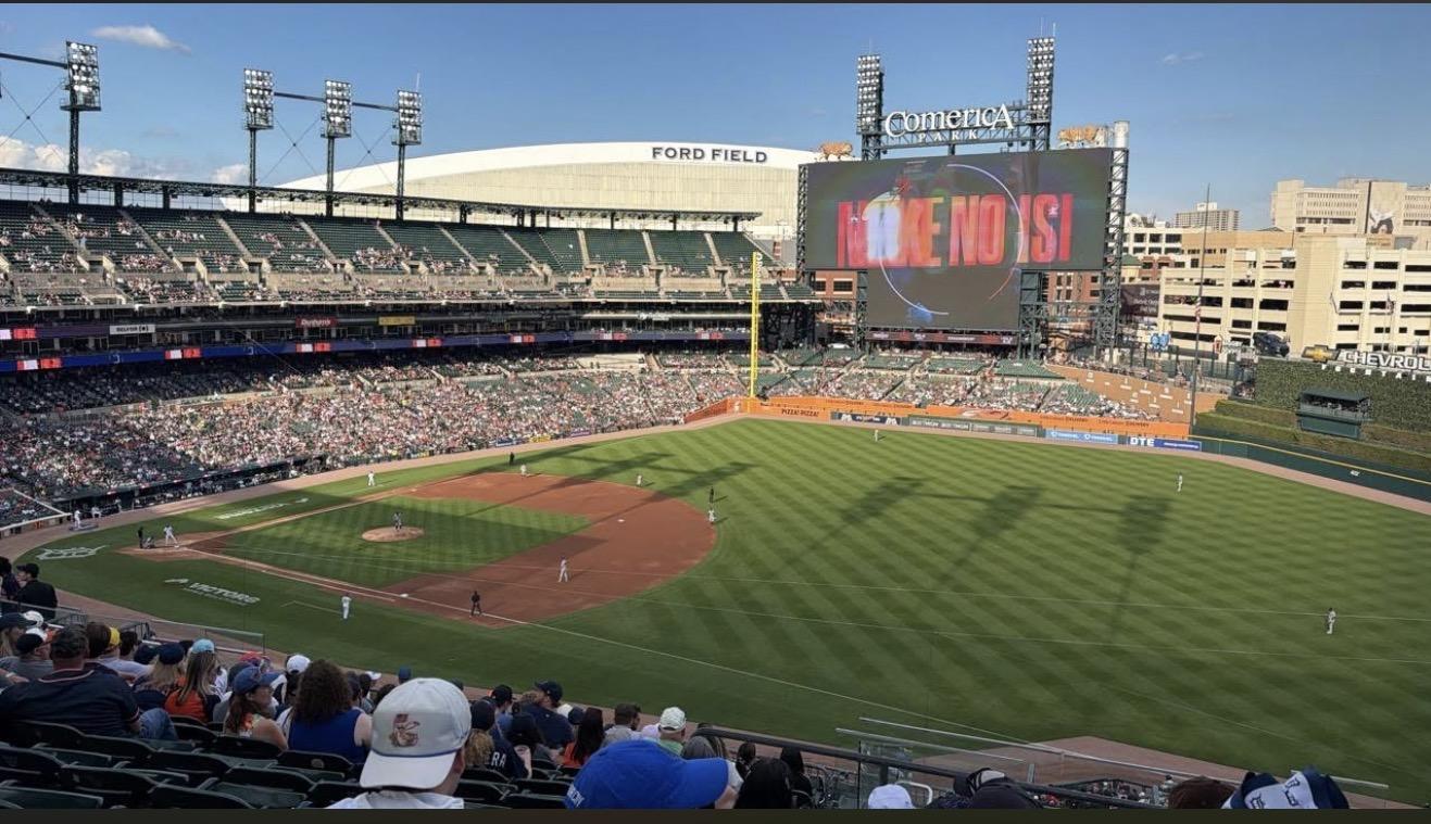 Vue réelle des fans prise de la Section 217 au site Comerica Park par Tom S