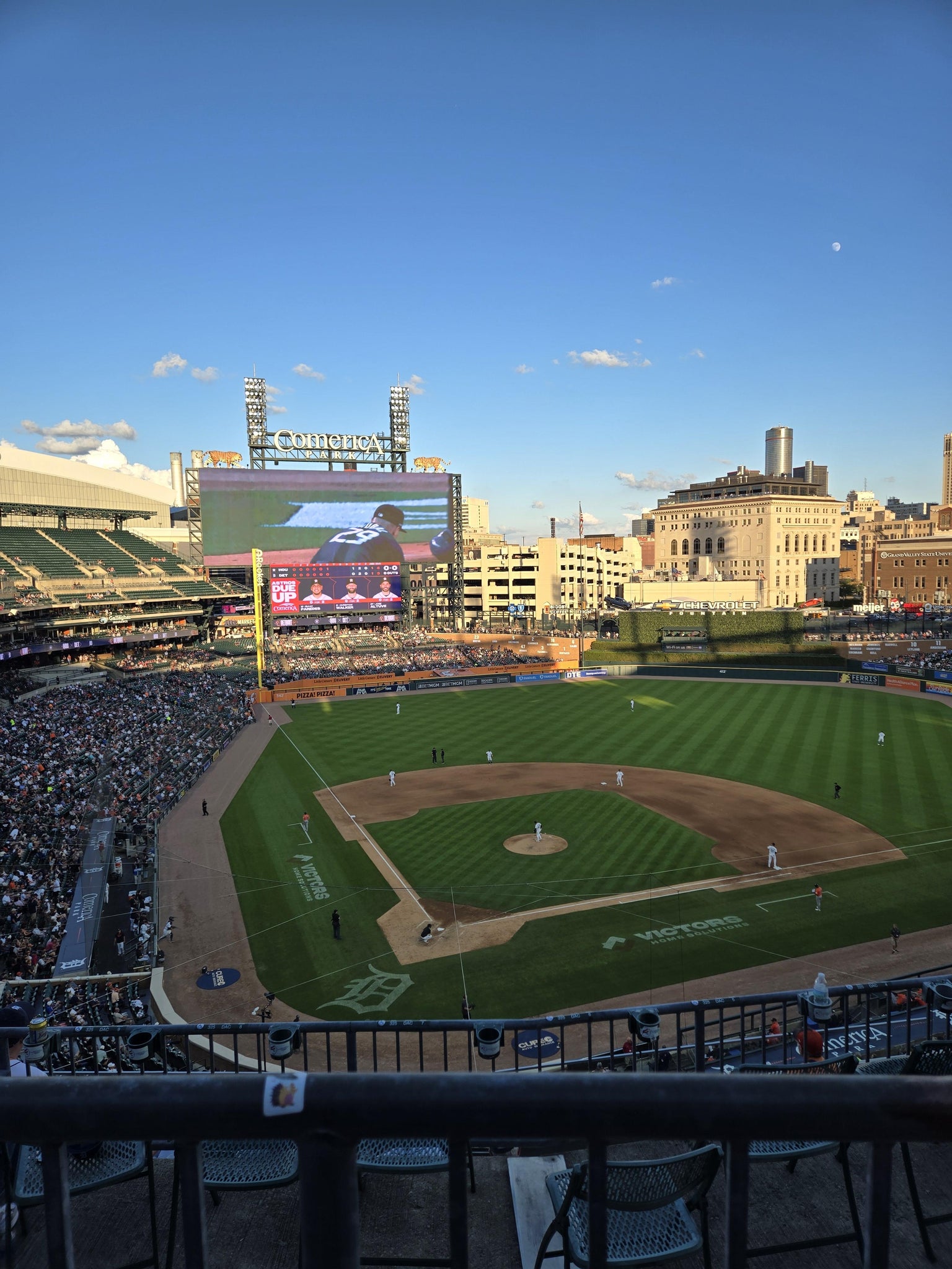 Vue réelle des fans prise de la Section 325 au site Comerica Park par Susan H