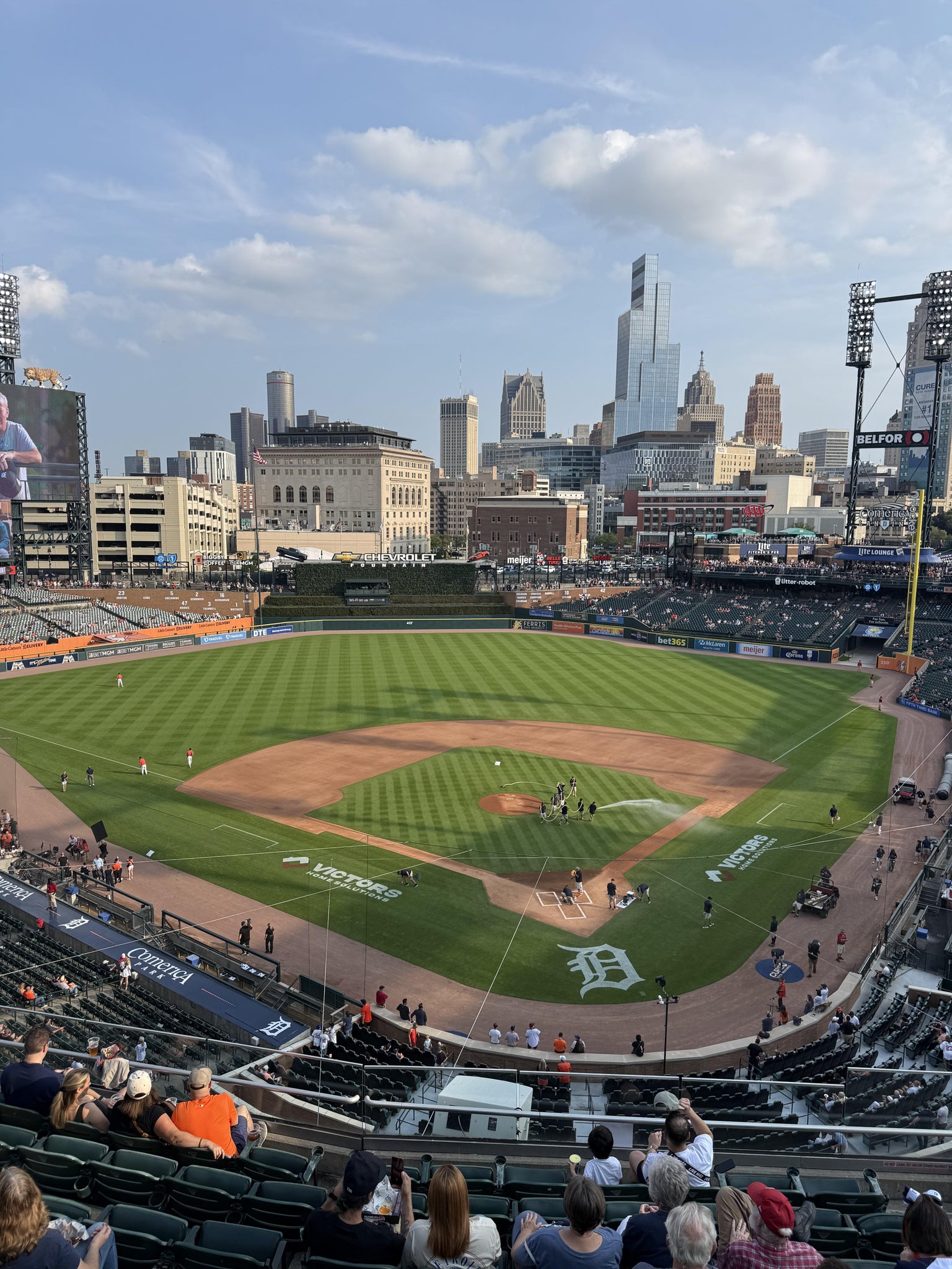 Vue réelle des fans prise de la Section 329 au site Comerica Park par Ralph A