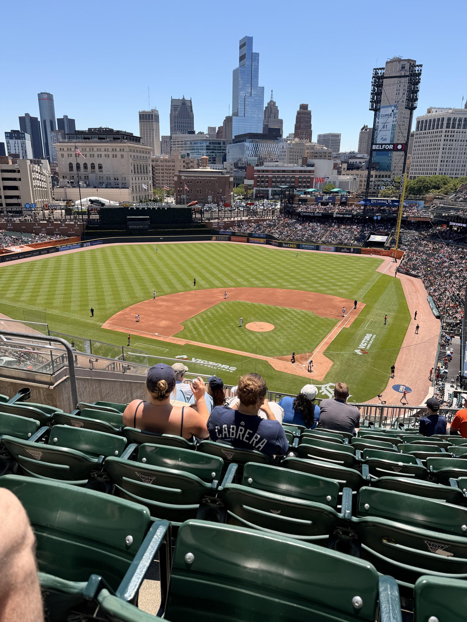 Vue réelle des fans prise de la Section 330 au site Comerica Park par Ella W