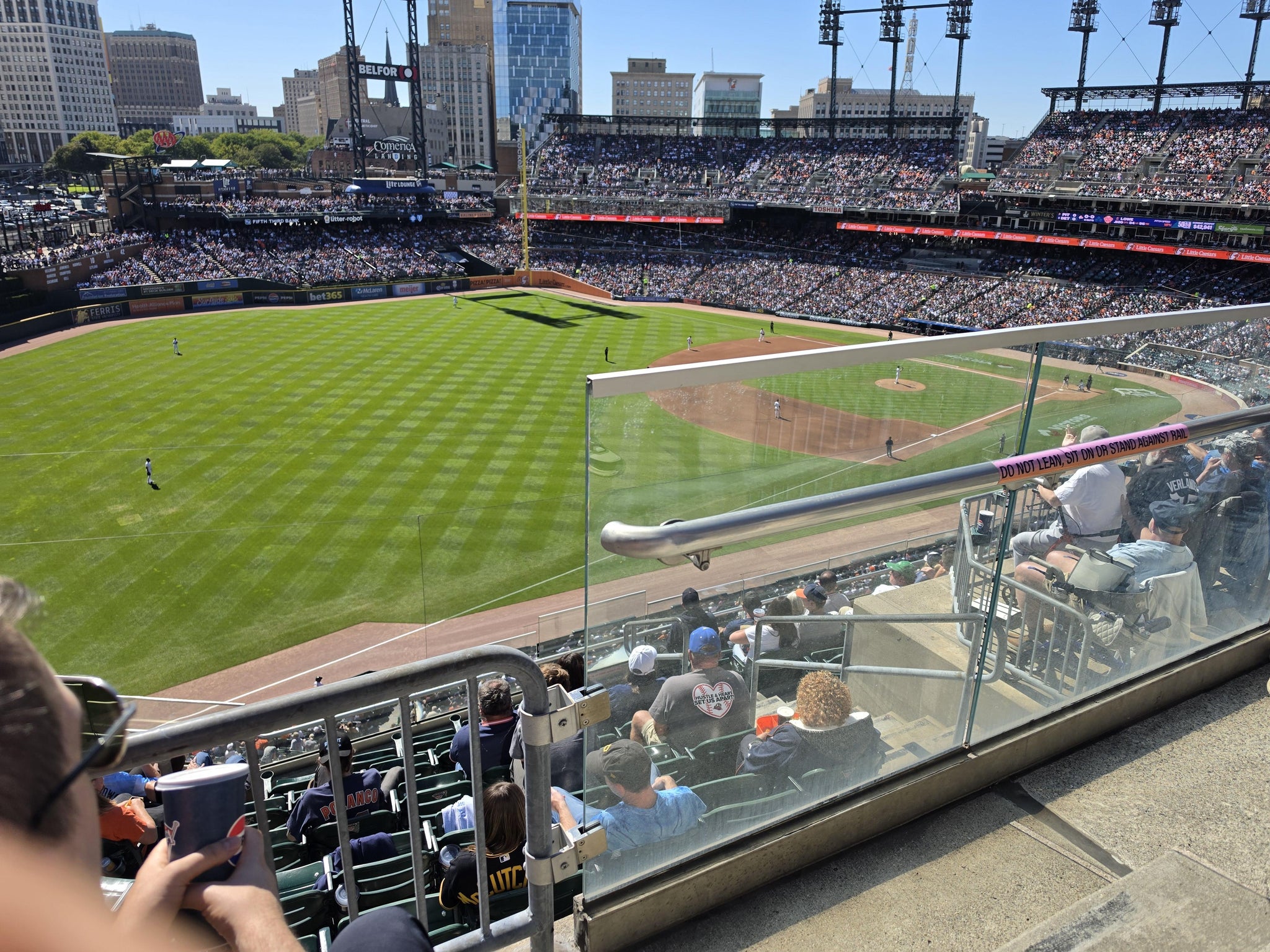 Vue réelle des fans prise de la Section 341 au site Comerica Park par Diego B