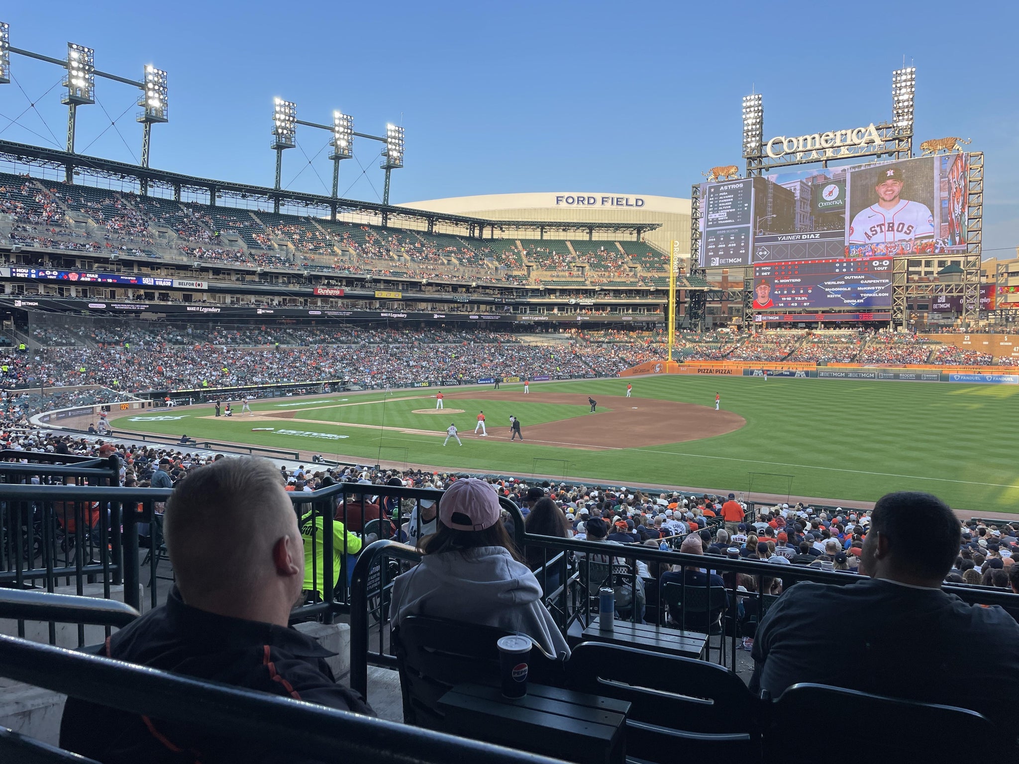 Vue réelle des fans prise de la Terrace 117 C au site Comerica Park par Kevin L