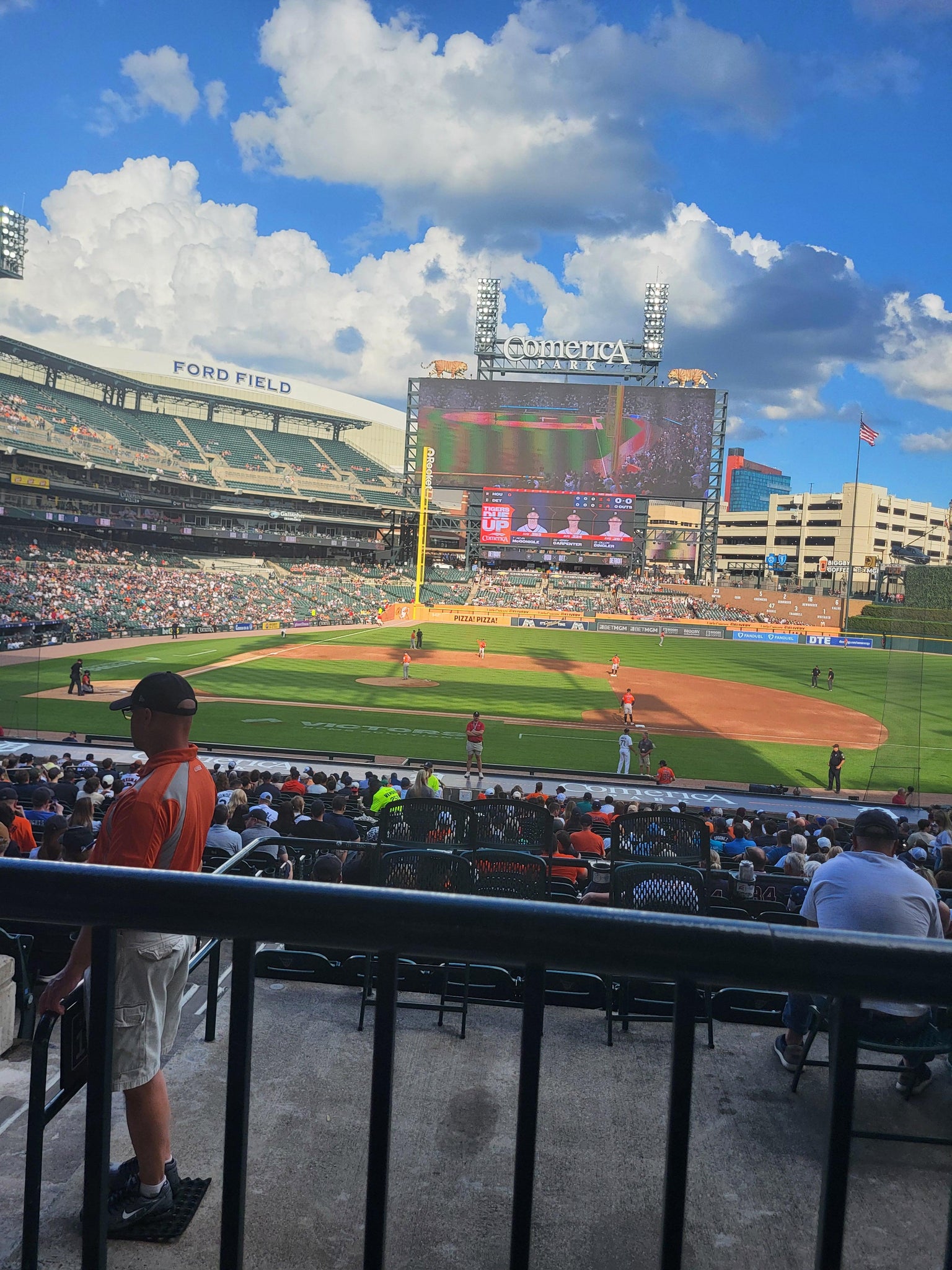 Vue réelle des fans prise de la Tiger DEN 121 au site Comerica Park par Garrett B