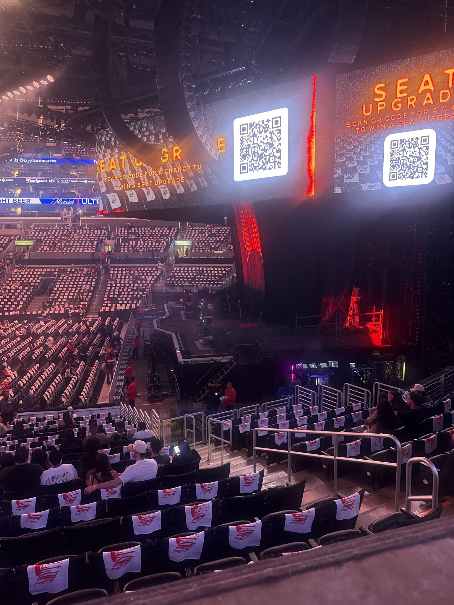 Vue réelle des fans prise de la Premier 3 au site Crypto.com Arena par Nick H