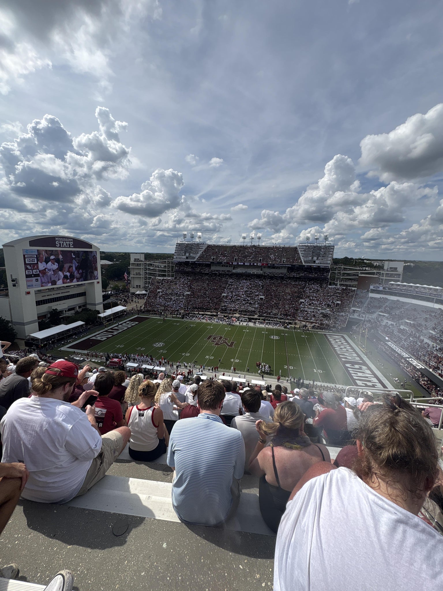 Vue réelle des fans prise de la Section 335 au site Davis Wade Stadium at Scott Field par Caleb J