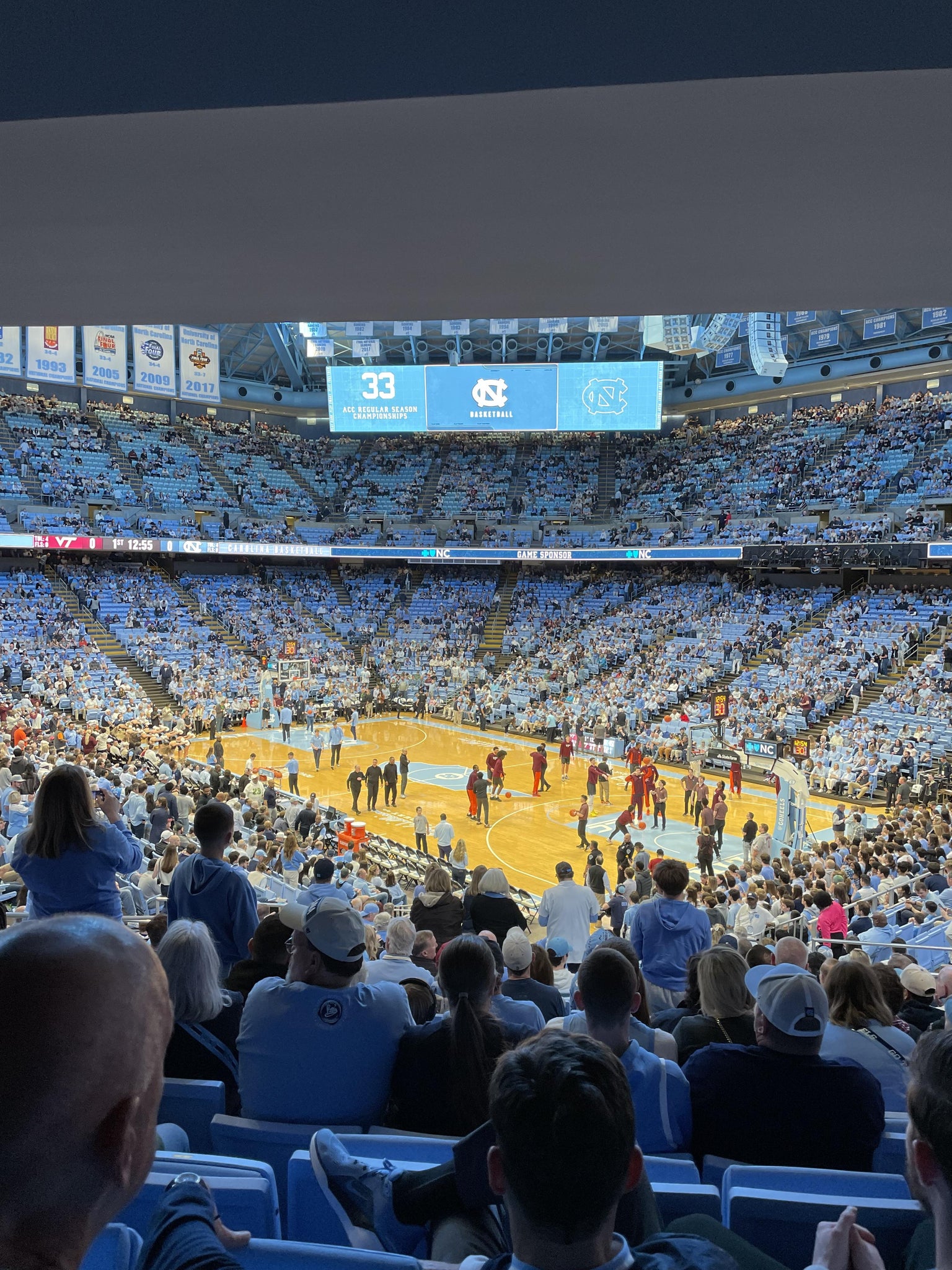 Vue réelle des fans prise de la Section 113 au site Dean Smith Center par Michael B