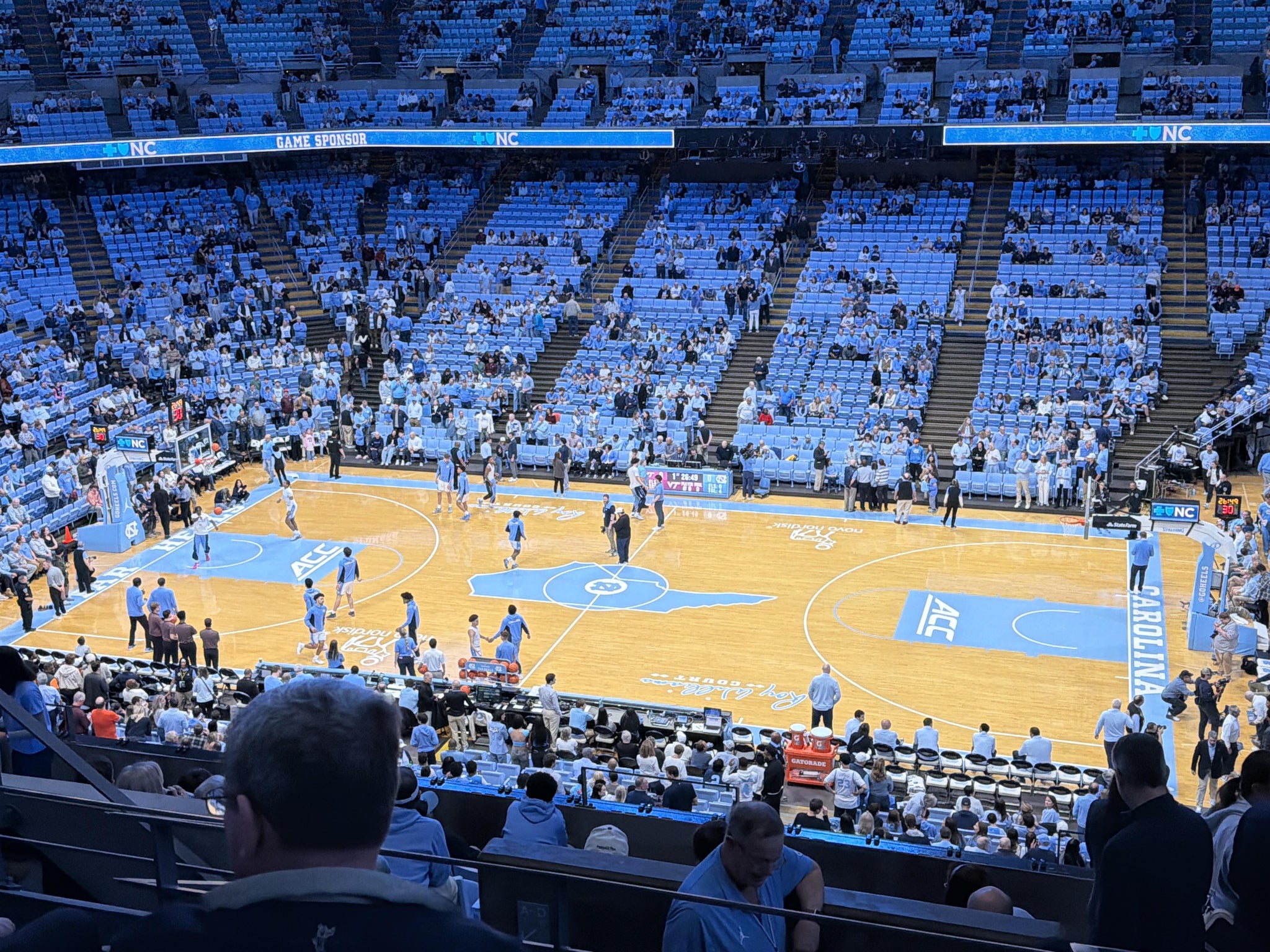 Vue réelle des fans prise de la Section 210 au site Dean Smith Center par Norm F