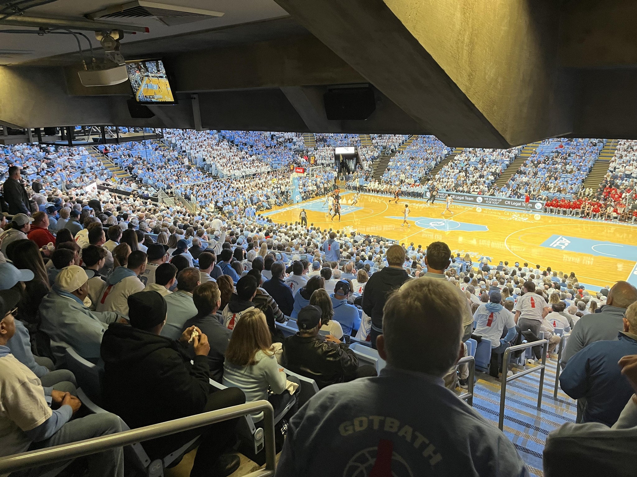Vue réelle des fans prise de la Section 228 au site Dean Smith Center par Anonymous User
