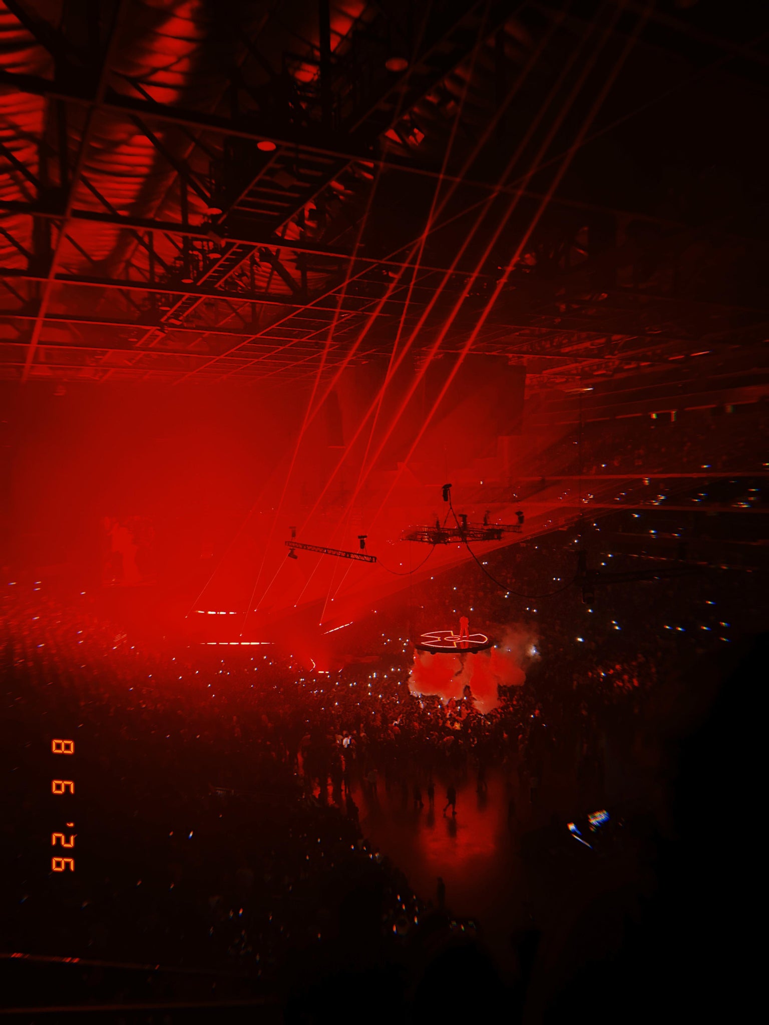 Vue réelle des fans prise de la Section 226 au site Desert Diamond Arena par Kea K