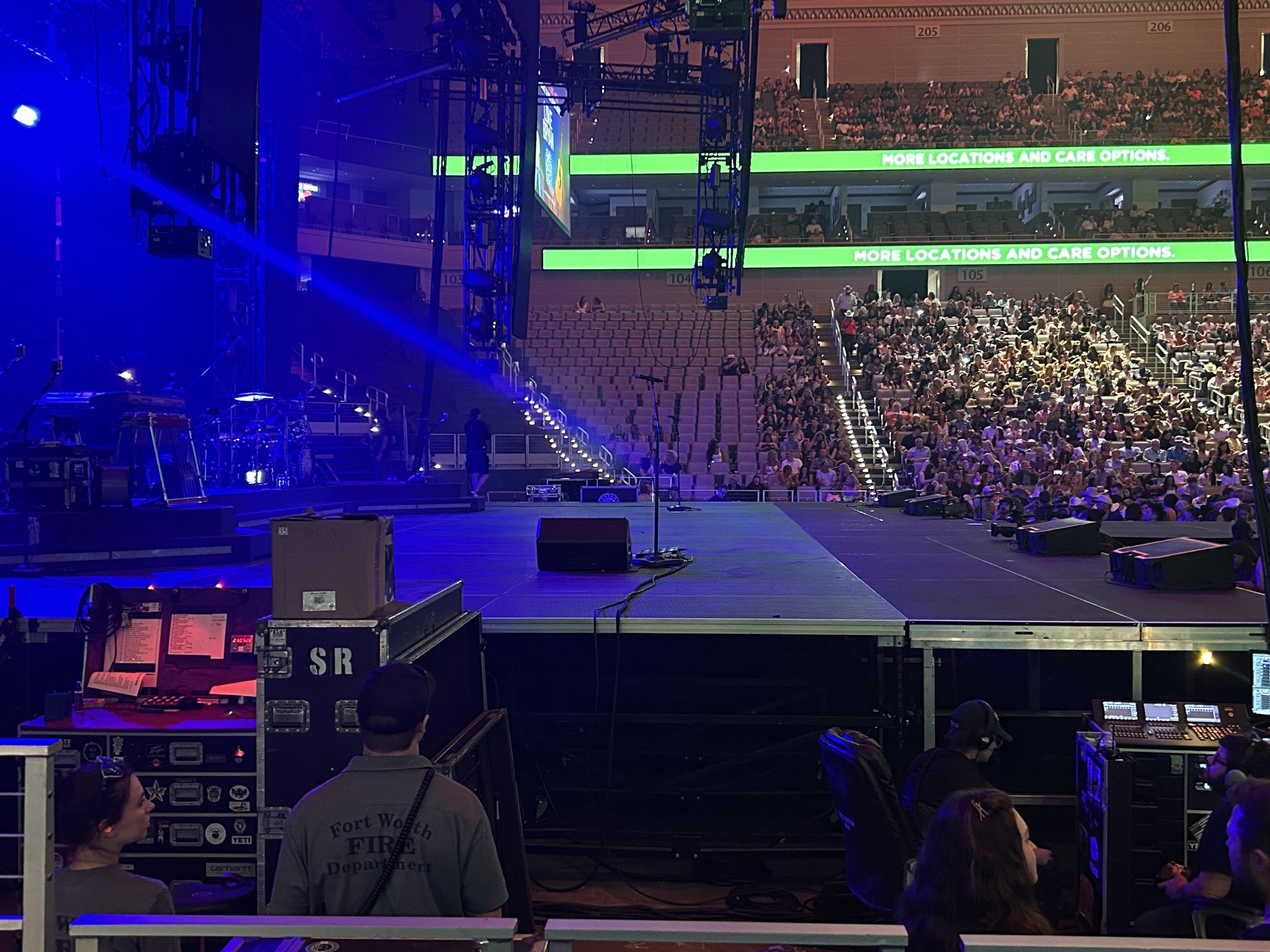 Vue réelle des fans prise de la Section 126 au site Dickies Arena par Jason M