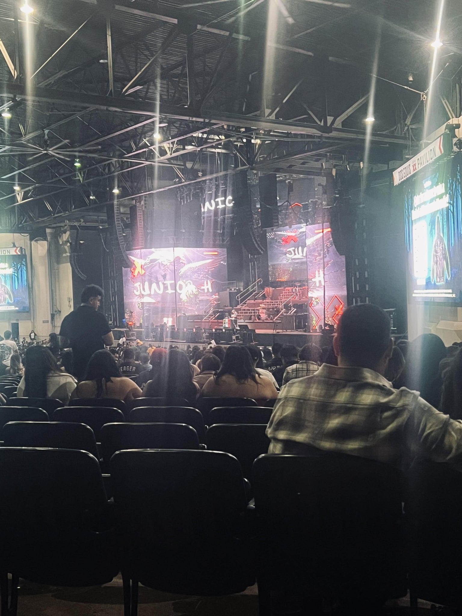 Vue réelle des fans prise de la Upper 200 au site Dos Equis Pavilion par Verenice H