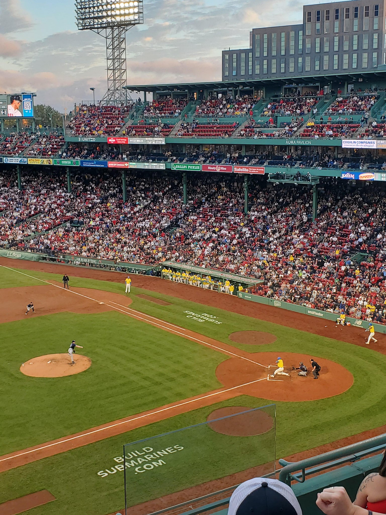 Vue réelle des fans prise de la Aura Pavilion 10 au site Fenway Park par Paul O