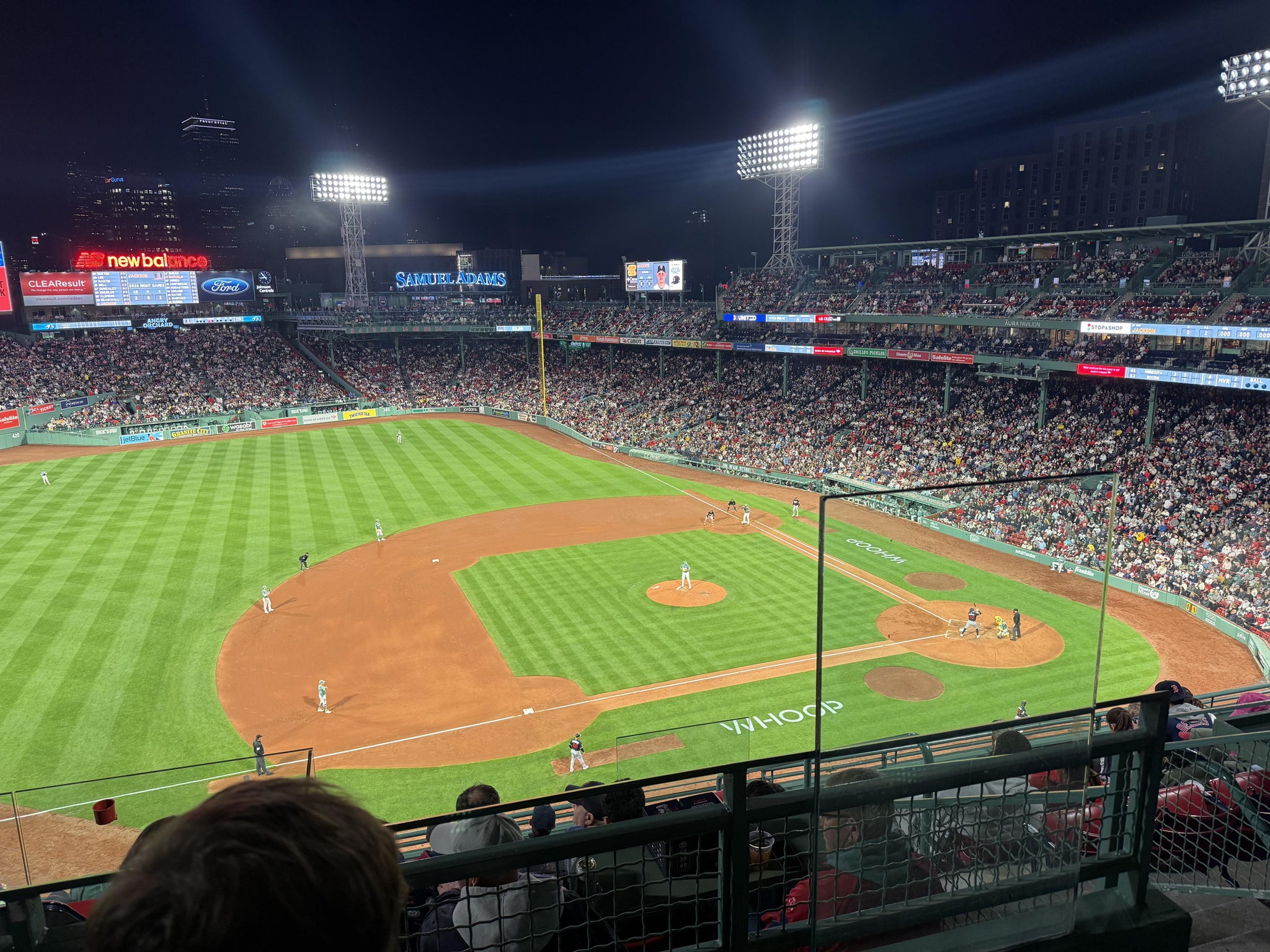 Vue réelle des fans prise de la Aura Pavilion Box 10 au site Fenway Park par Virginia N