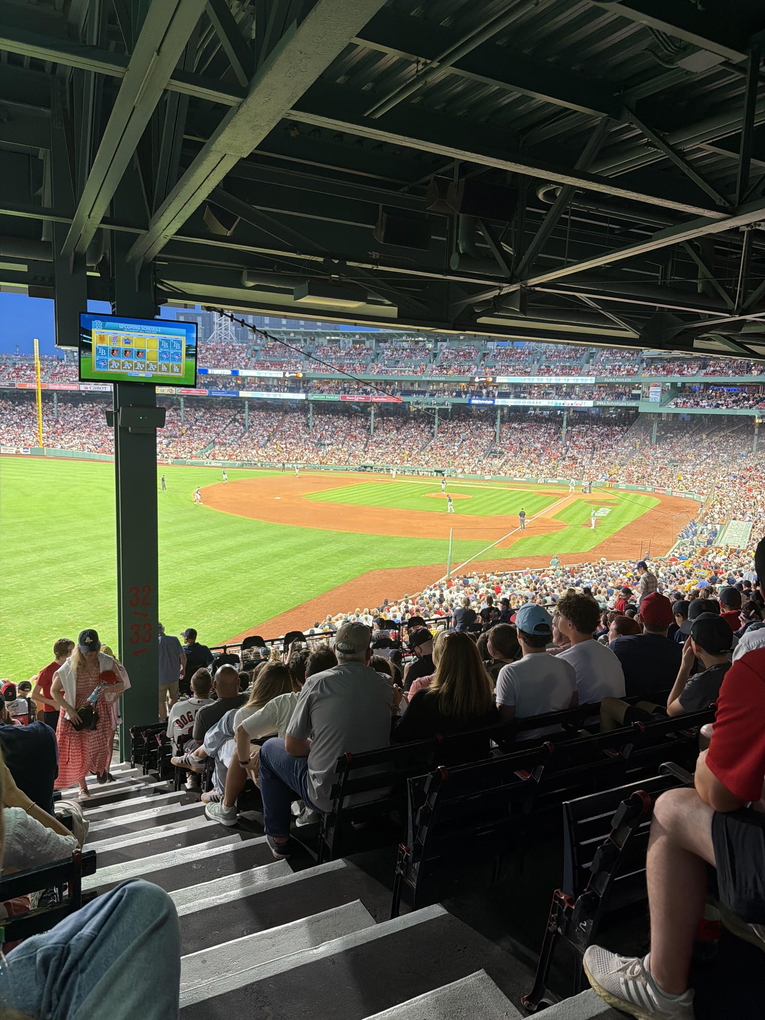 Vue réelle des fans prise de la CVS Family Grandstand 33 au site Fenway Park par Amanda B