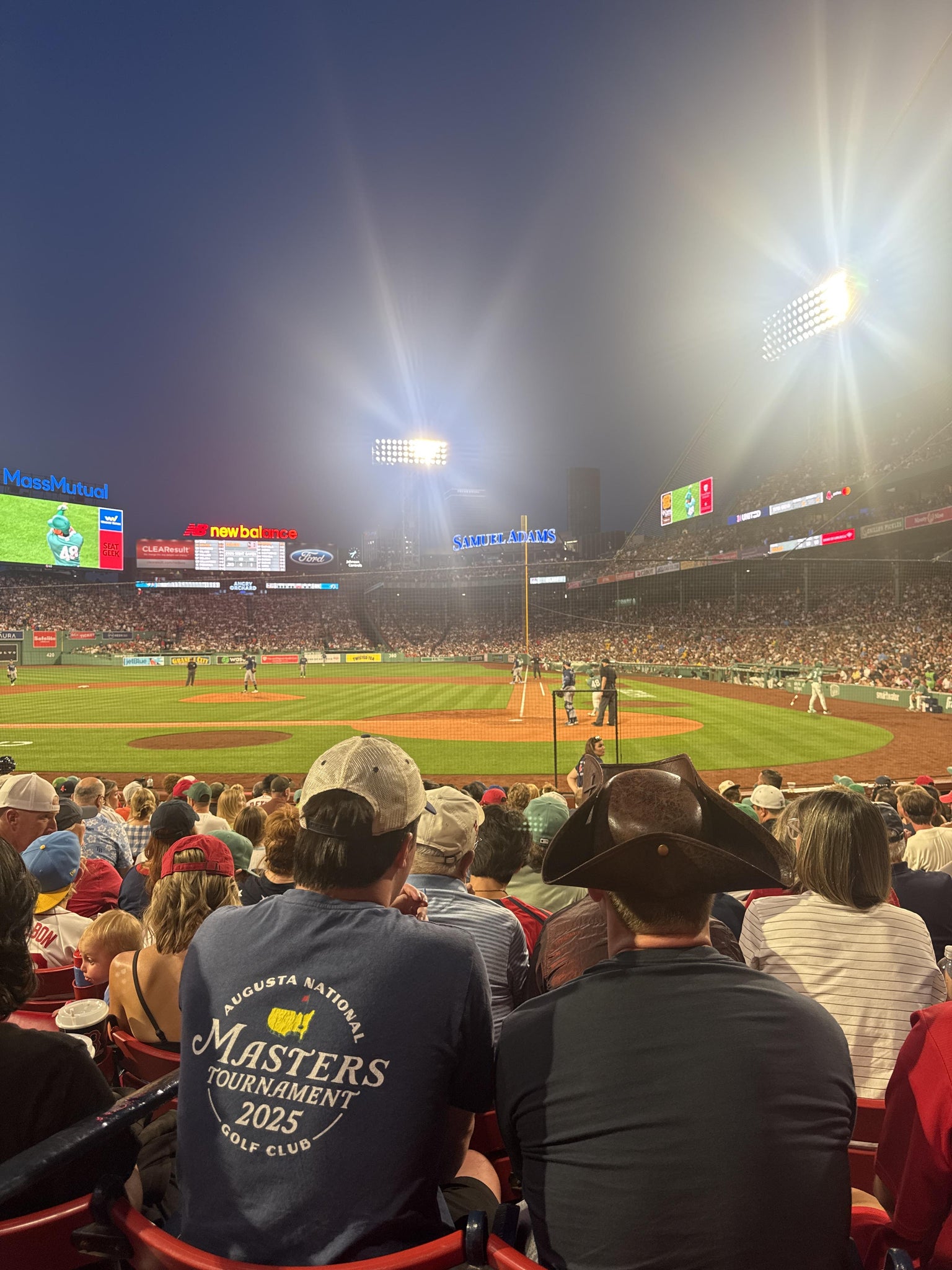Vue réelle des fans prise de la Field Box 51 au site Fenway Park par Lynn B