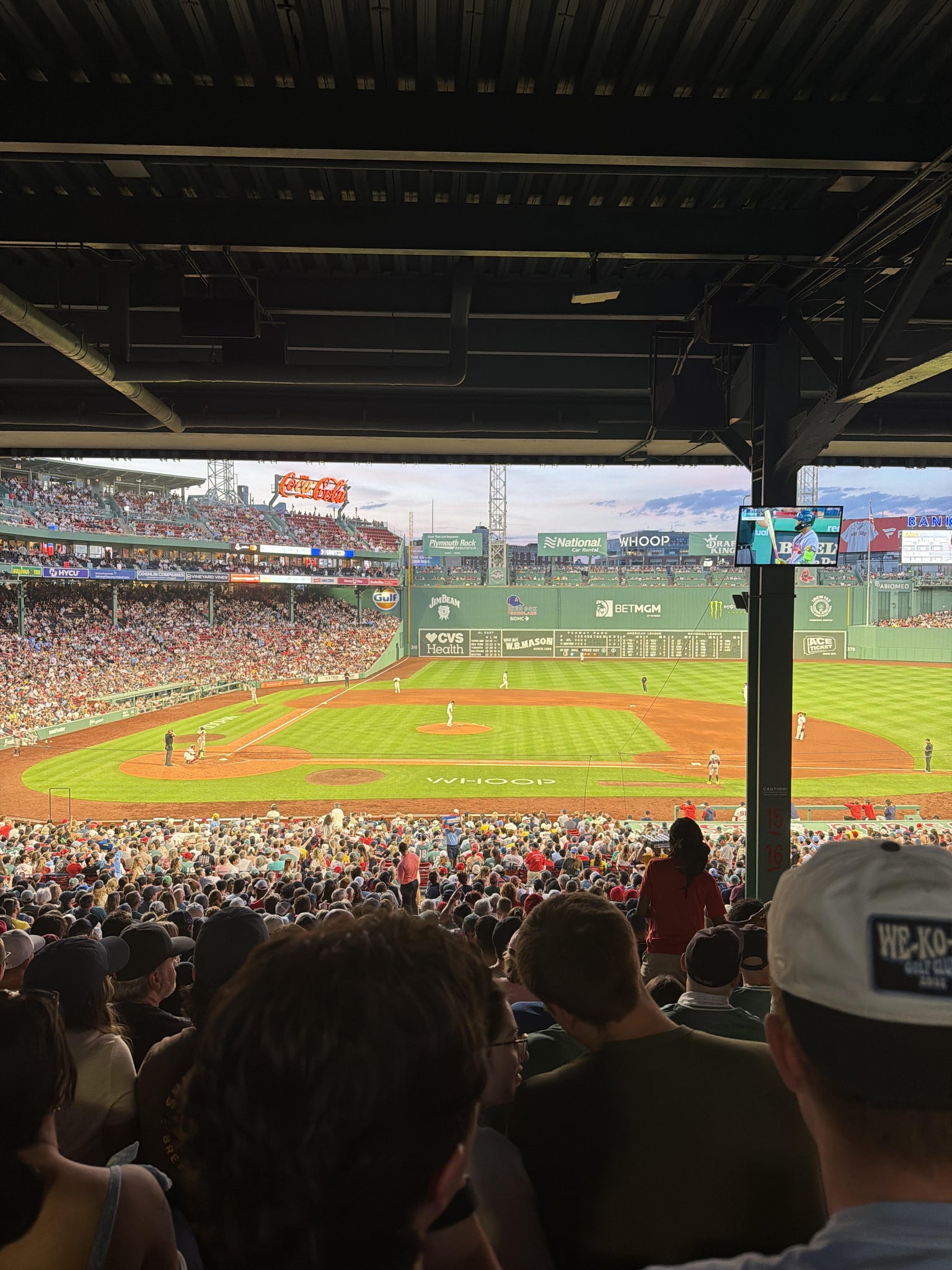 Vue réelle des fans prise de la Grandstand 16 au site Fenway Park par Maeve B